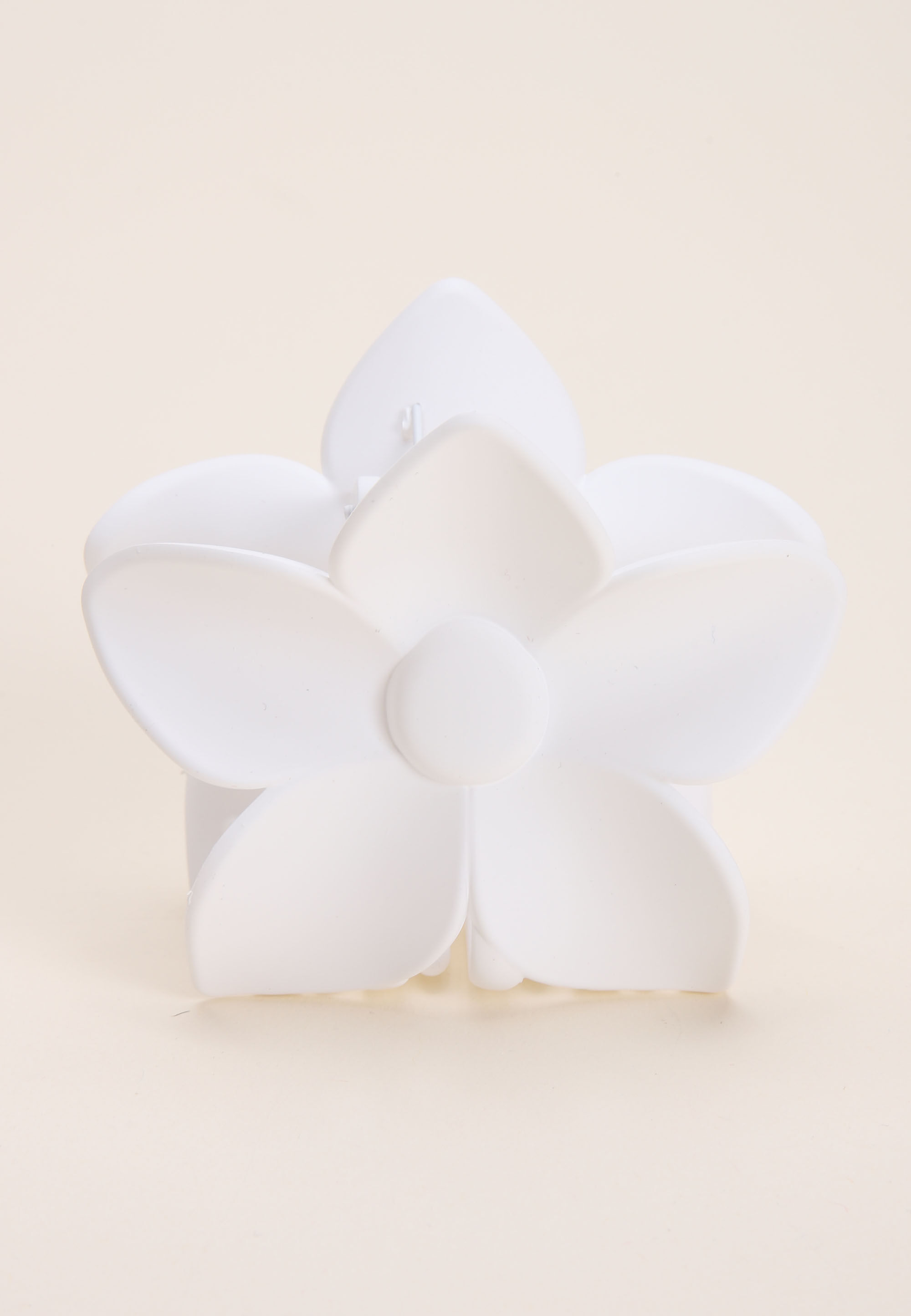 Womens White Matt Flower Claw Hair Clip