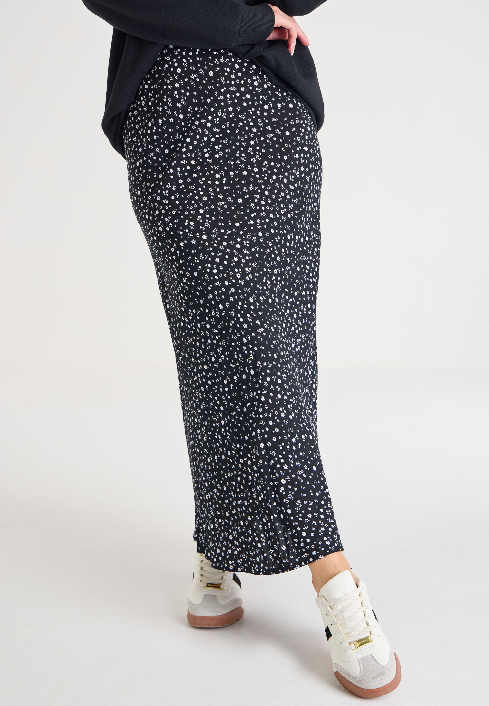 Womens Black & White Ditsy Printed Midi Skirt