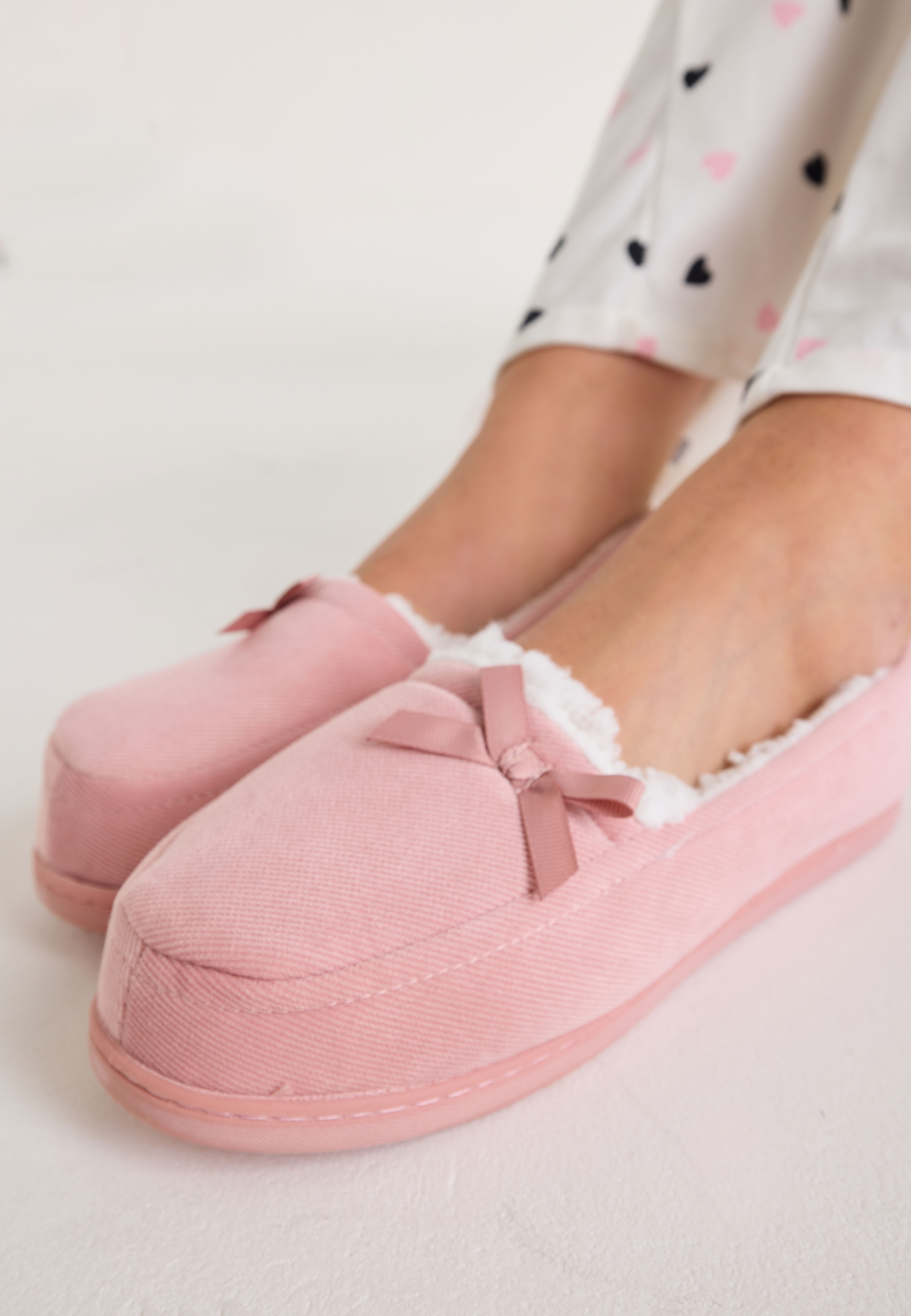 Womens Pink Closed Back Slippers
