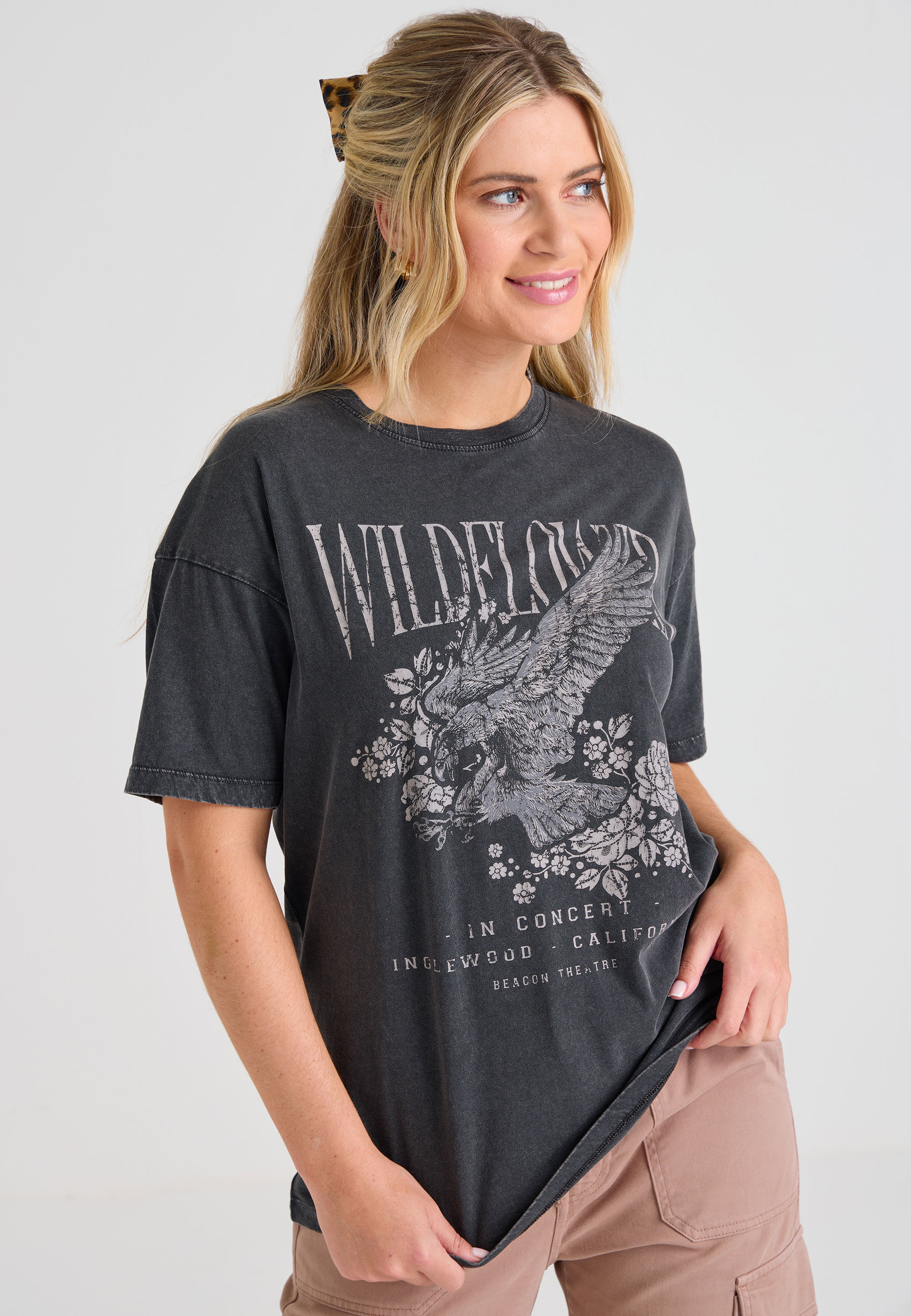Womens Grey Wildflowers Graphic T-shirt