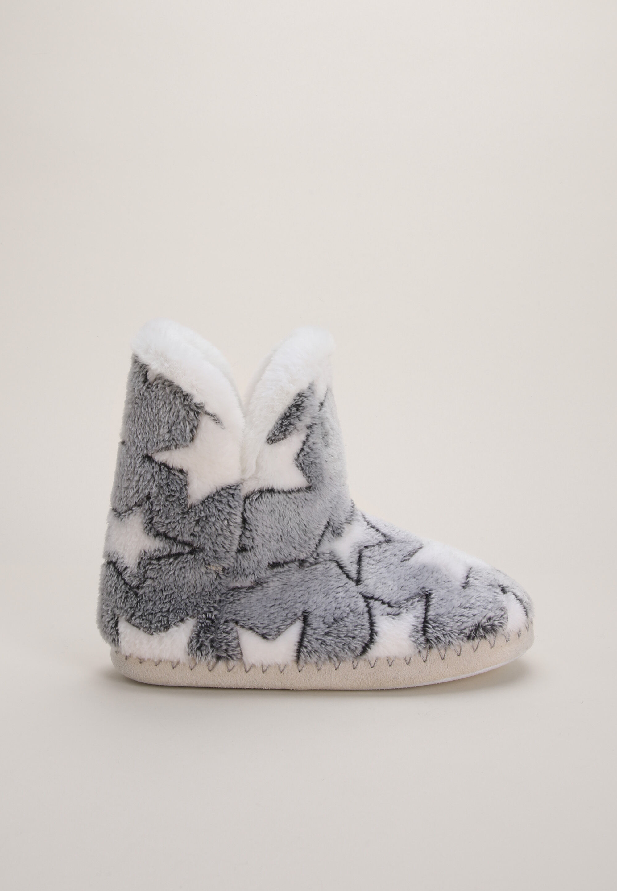 Older Girls Grey Star Fluffy Slipper Boots