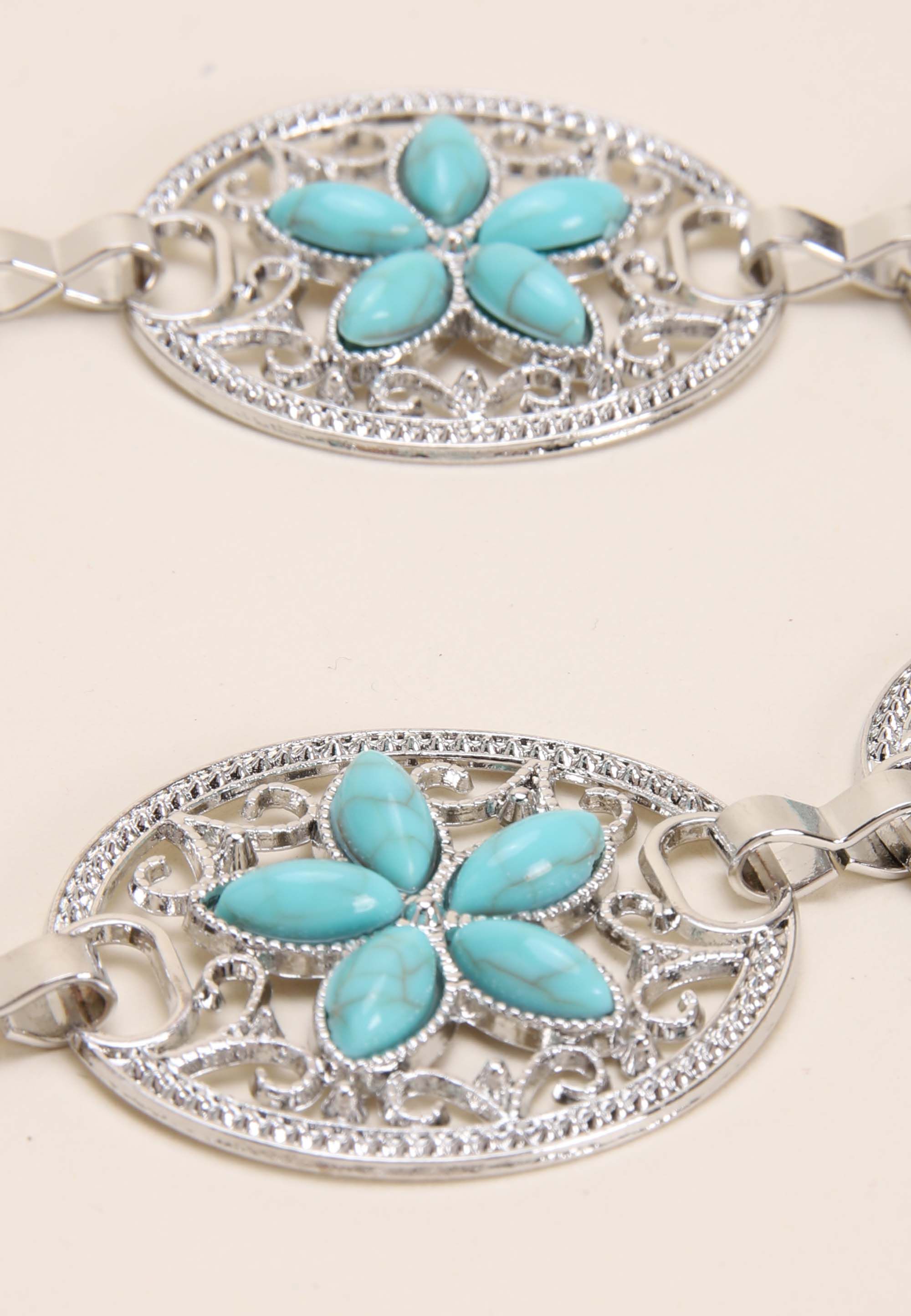Womens Silver Western Petal Chain Belt