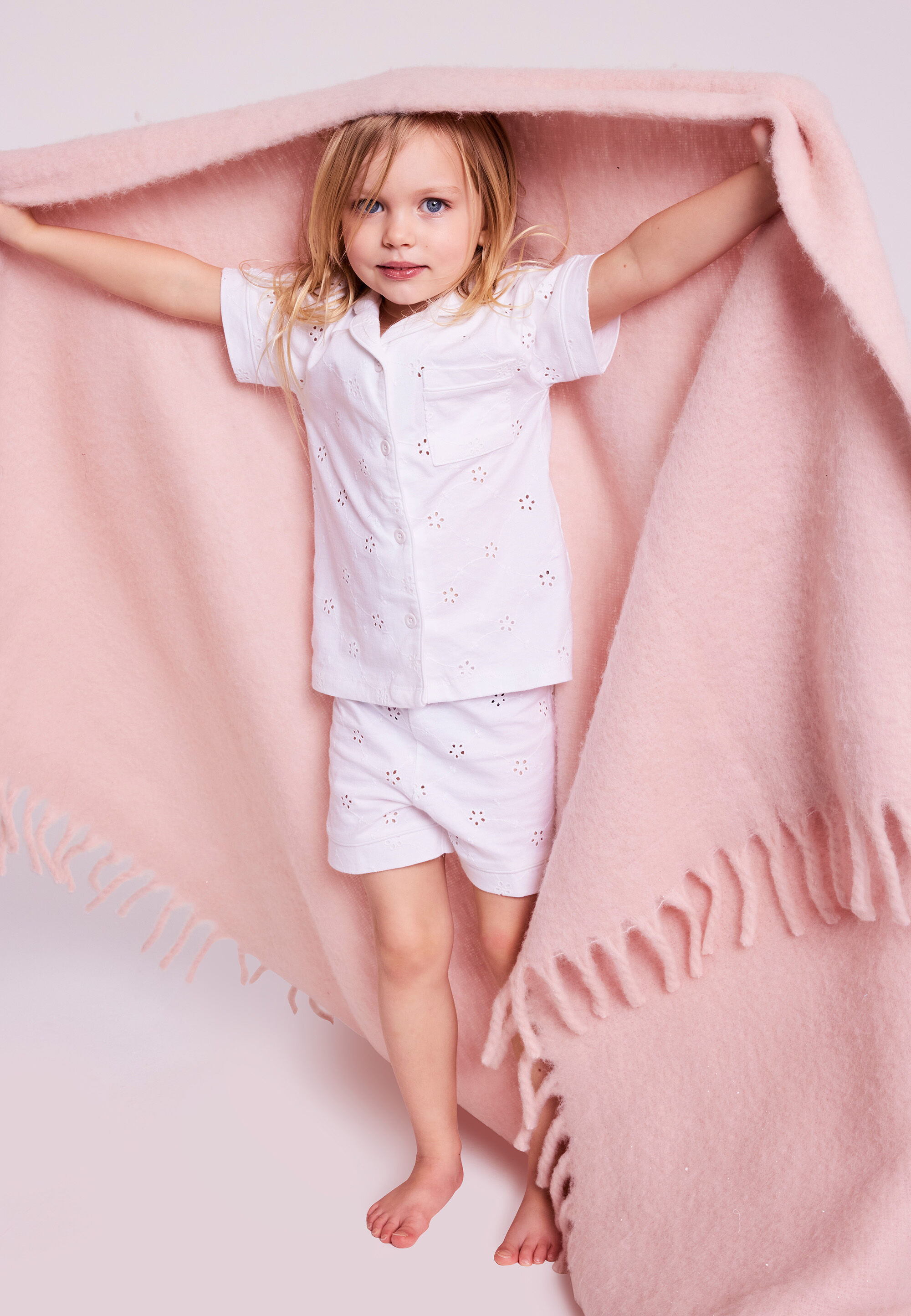 Girls White Broderie Anglaise Short Pyjama Set