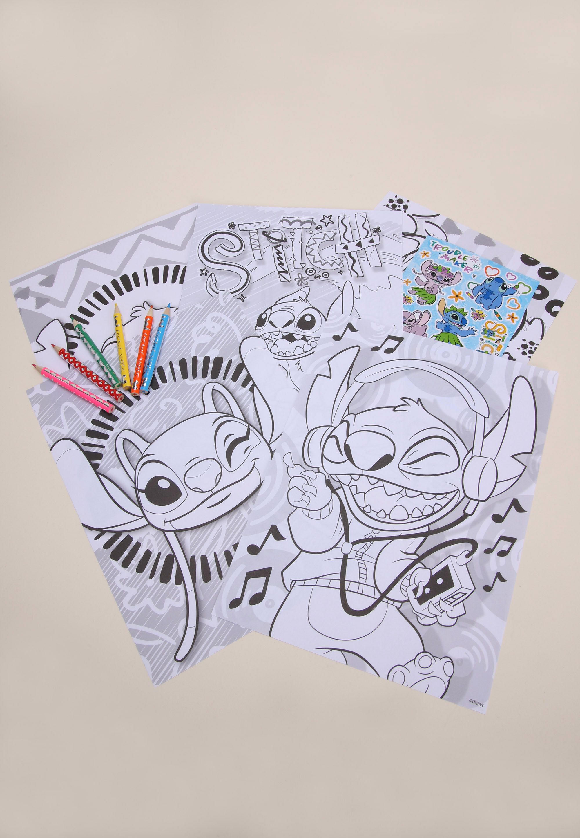 Kids Disney Stitch Colouring Set