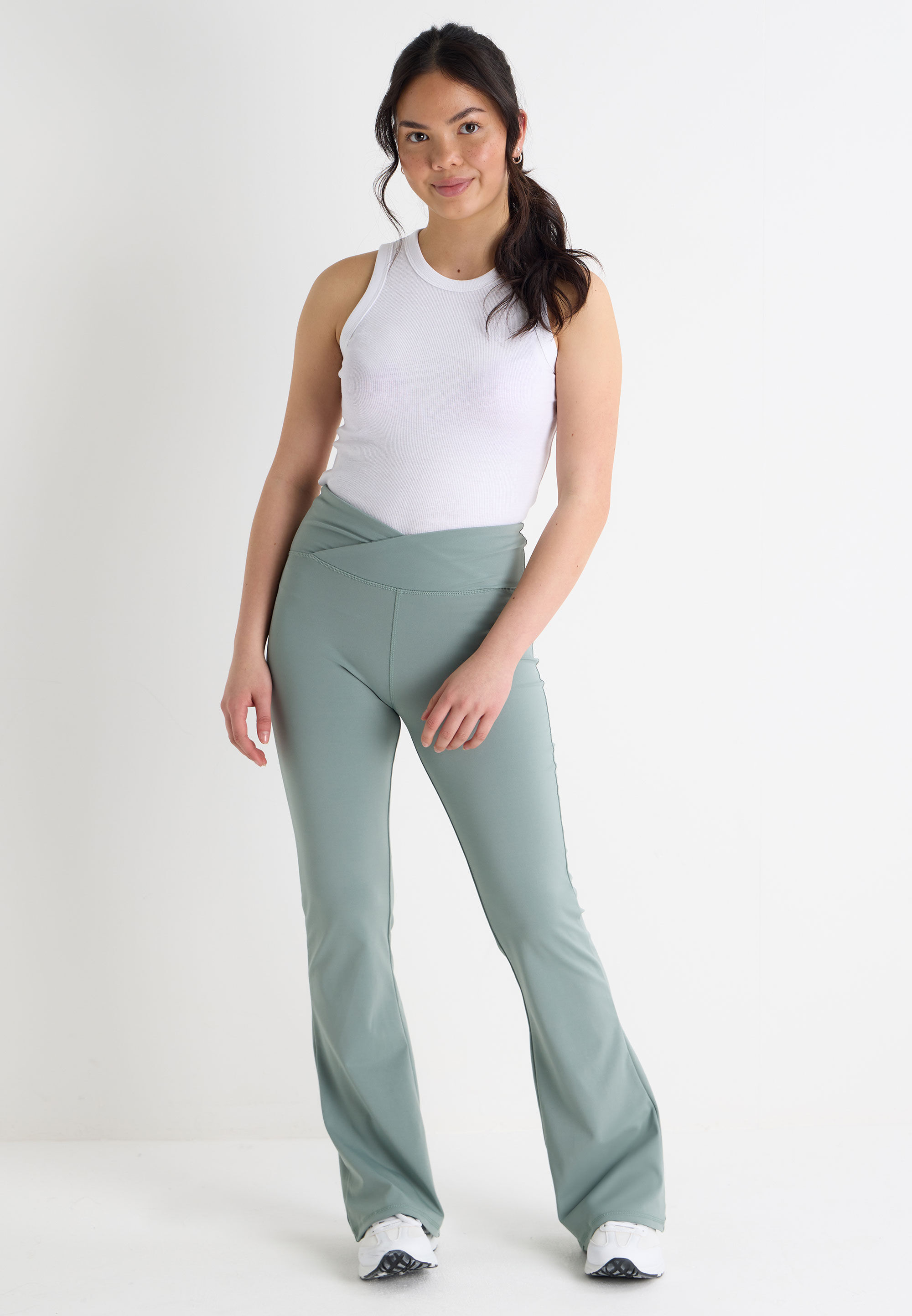 Older Girls Mint Yoga V- Waistband Bootcut Leggings