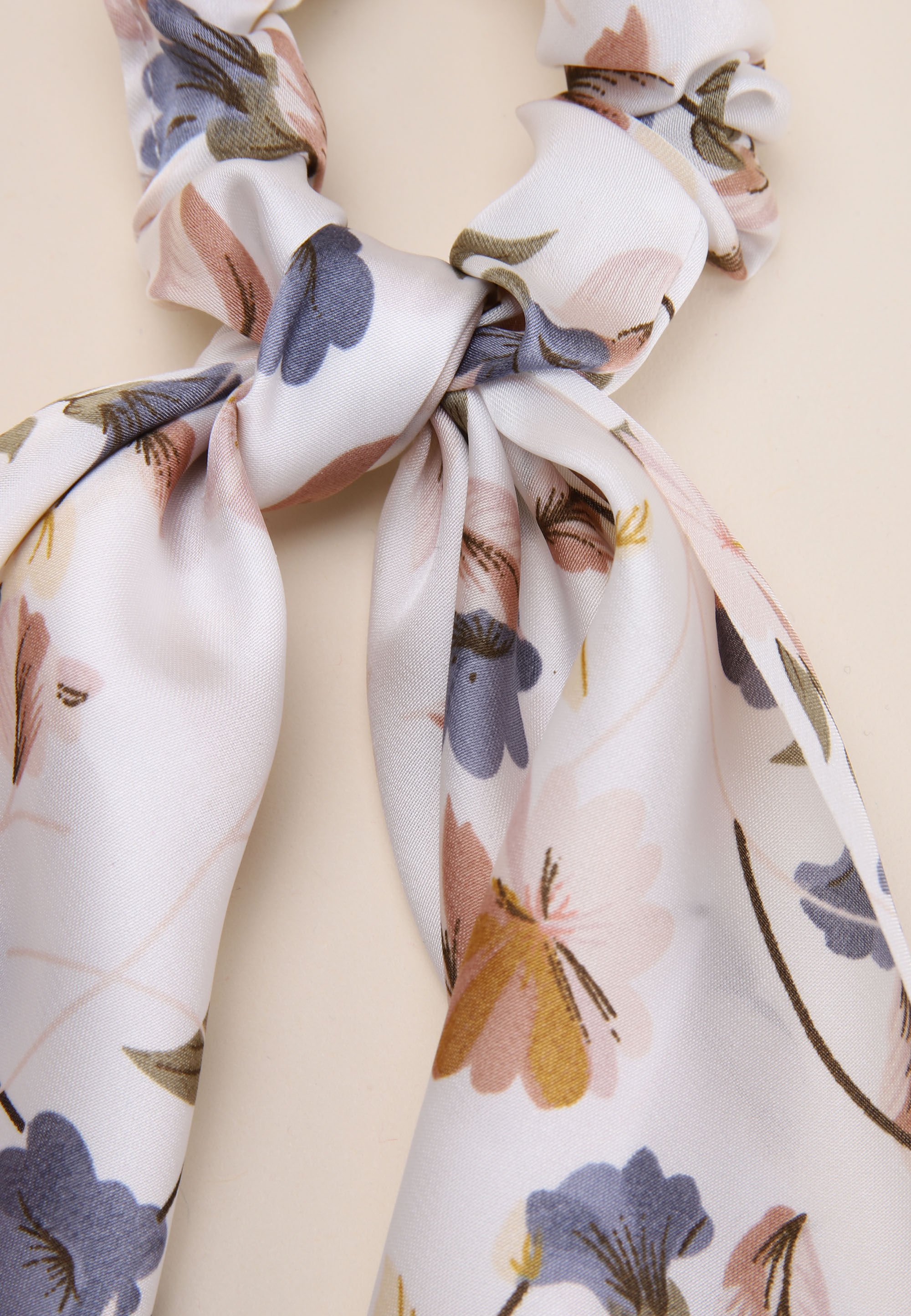 Womens Cream Floral Satin Tie & Scrunchie