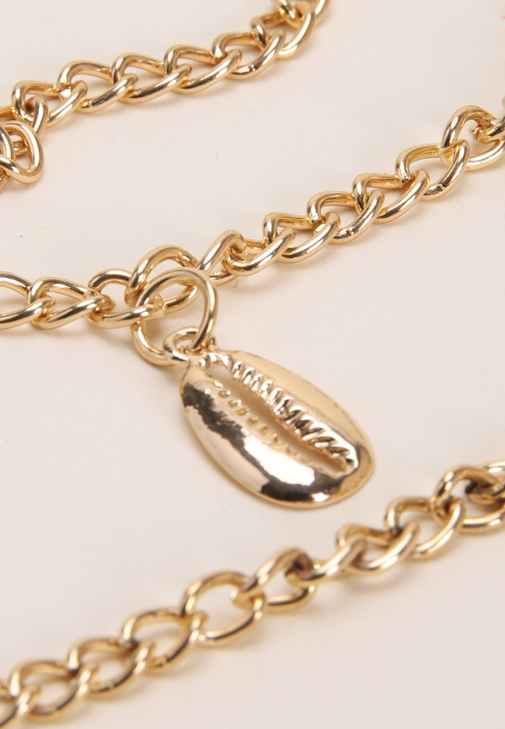 Womens Gold Shell Pendant Chain Belt