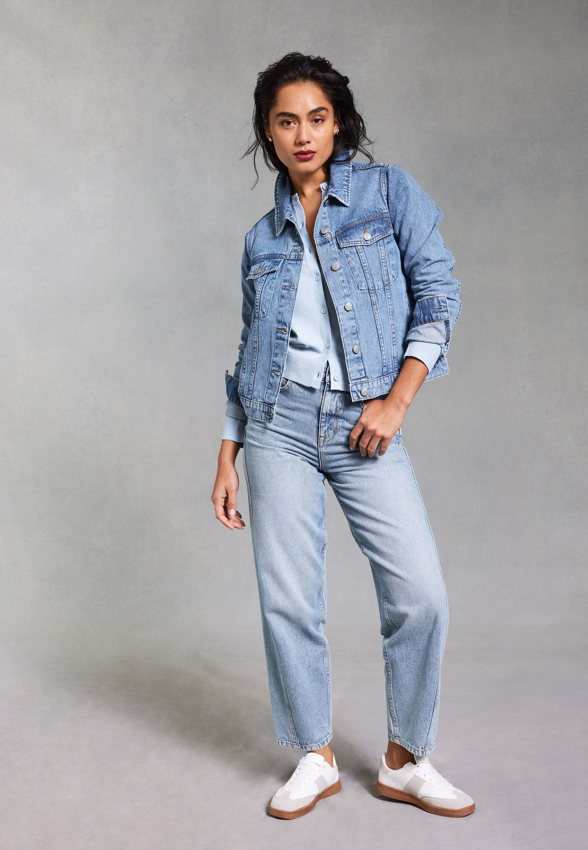 Womens Light Blue Barrel Leg Jeans