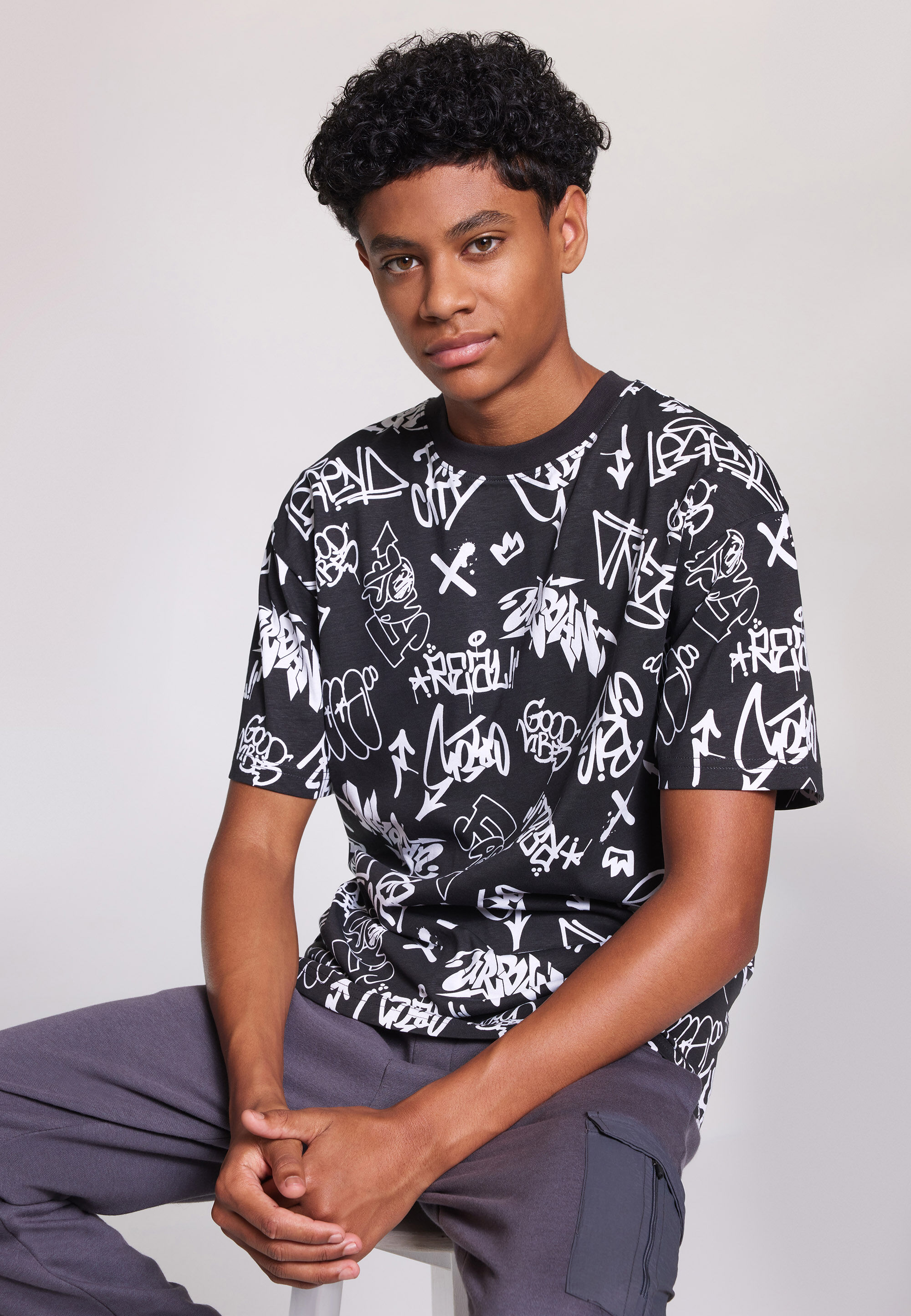 Older Boys Black & White Graffiti Print T-Shirt