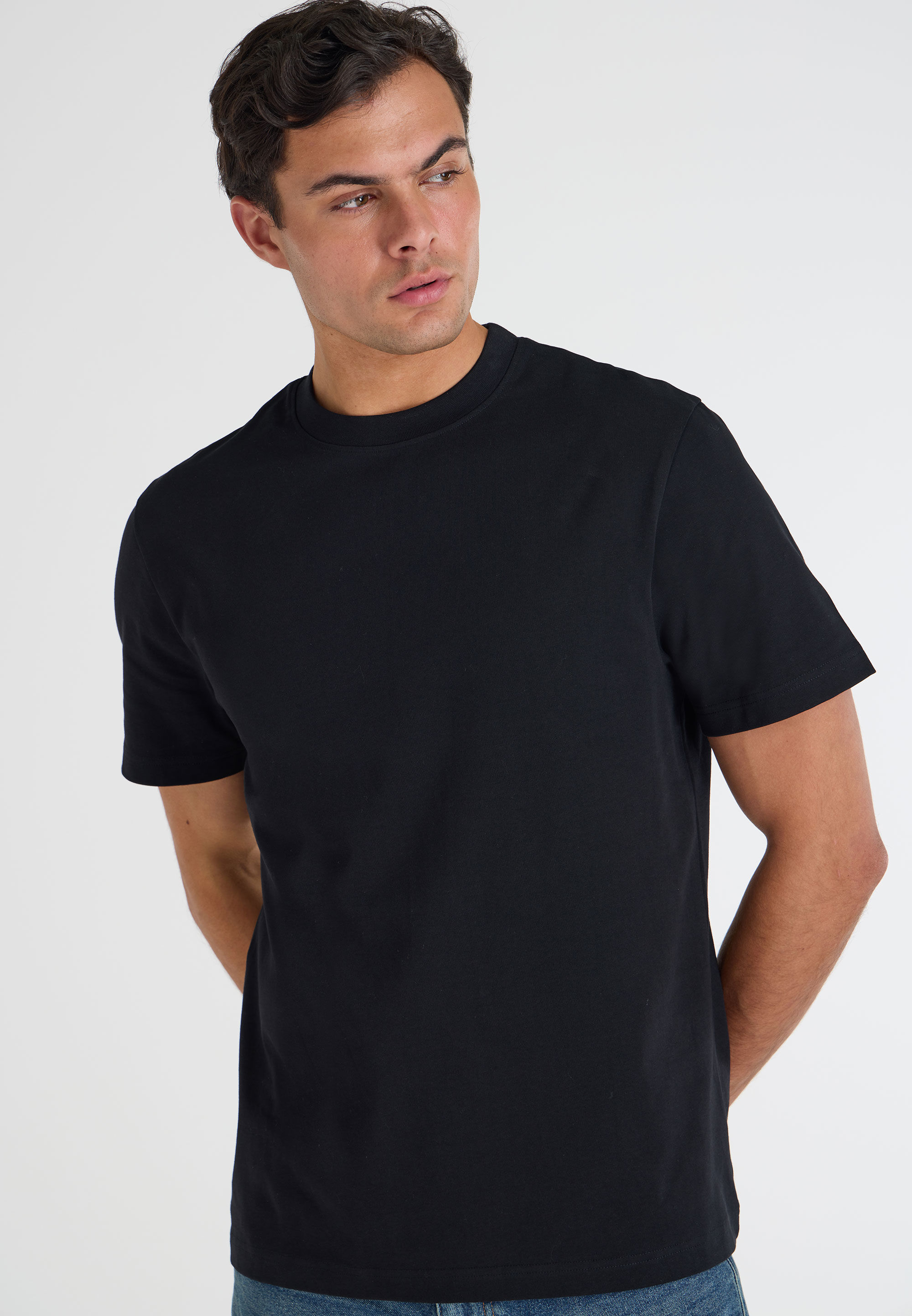 Mens Black Plain Relaxed Fit Crew T-shirt