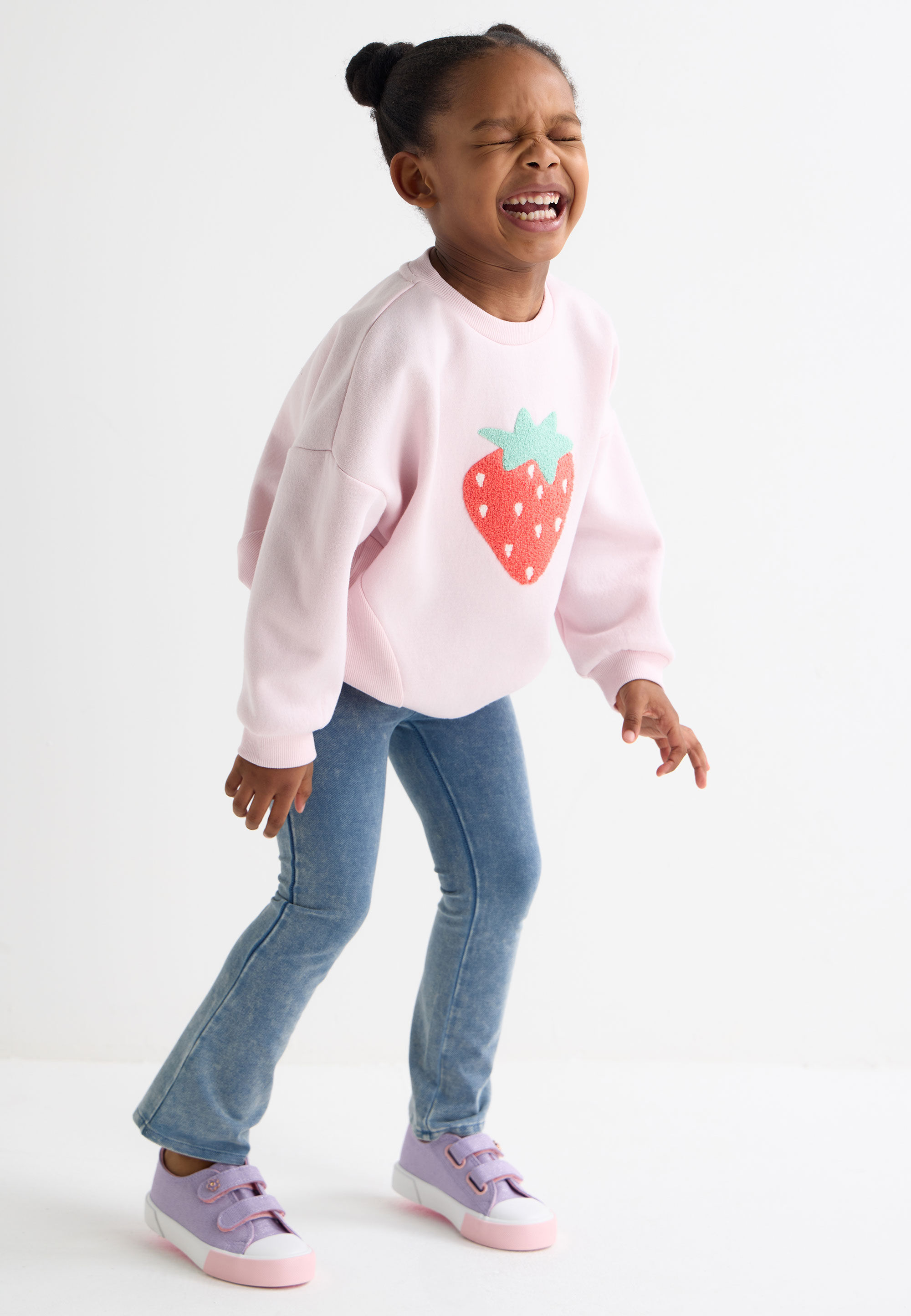 Younger Girls Pink Strawberry Boucle Sweatshirt