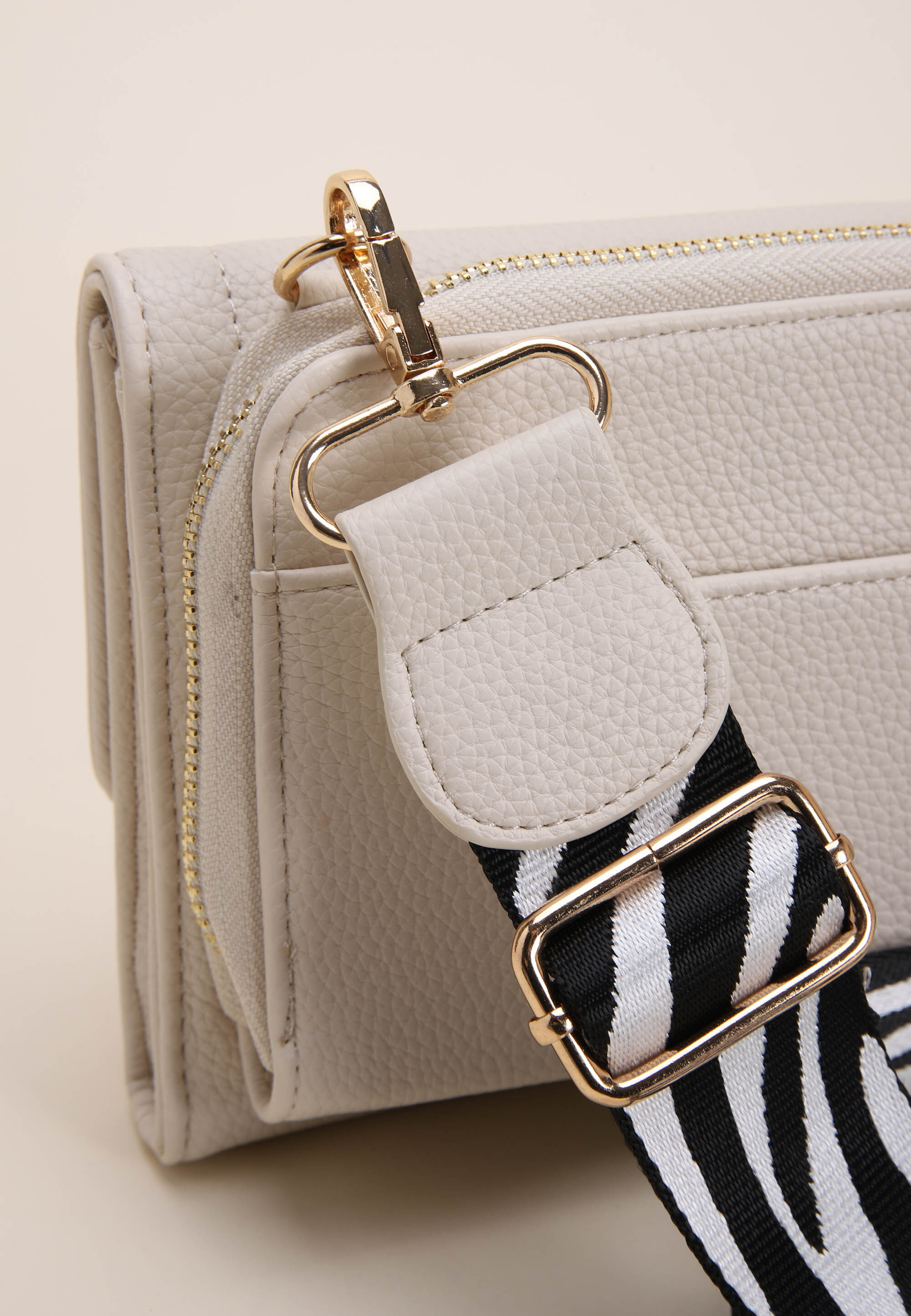 Womens Cream Ellis Cross Body Bag