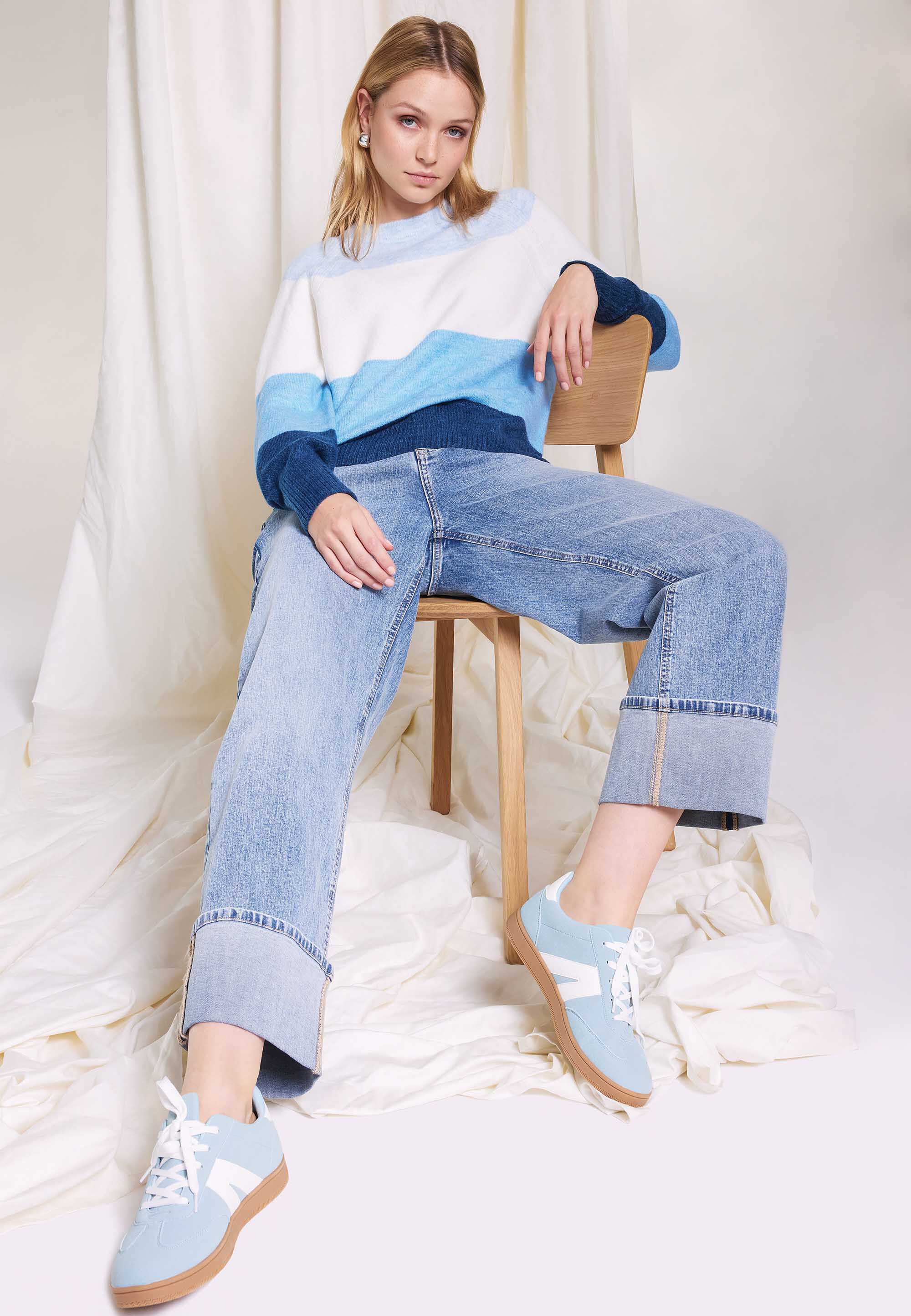 Womens Blue & White Colourblock Stripe Jumper