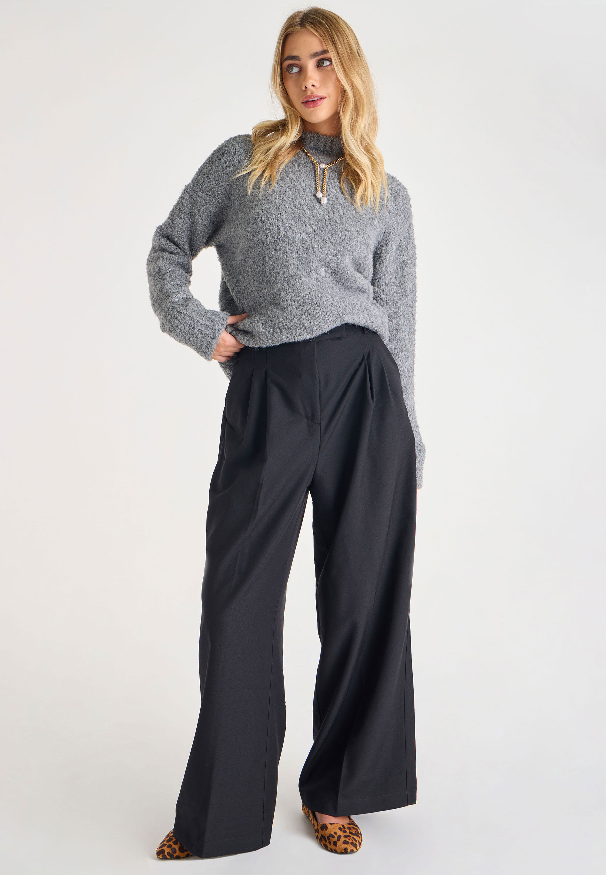 Womens Black Wide Leg Front Pleat Trousers