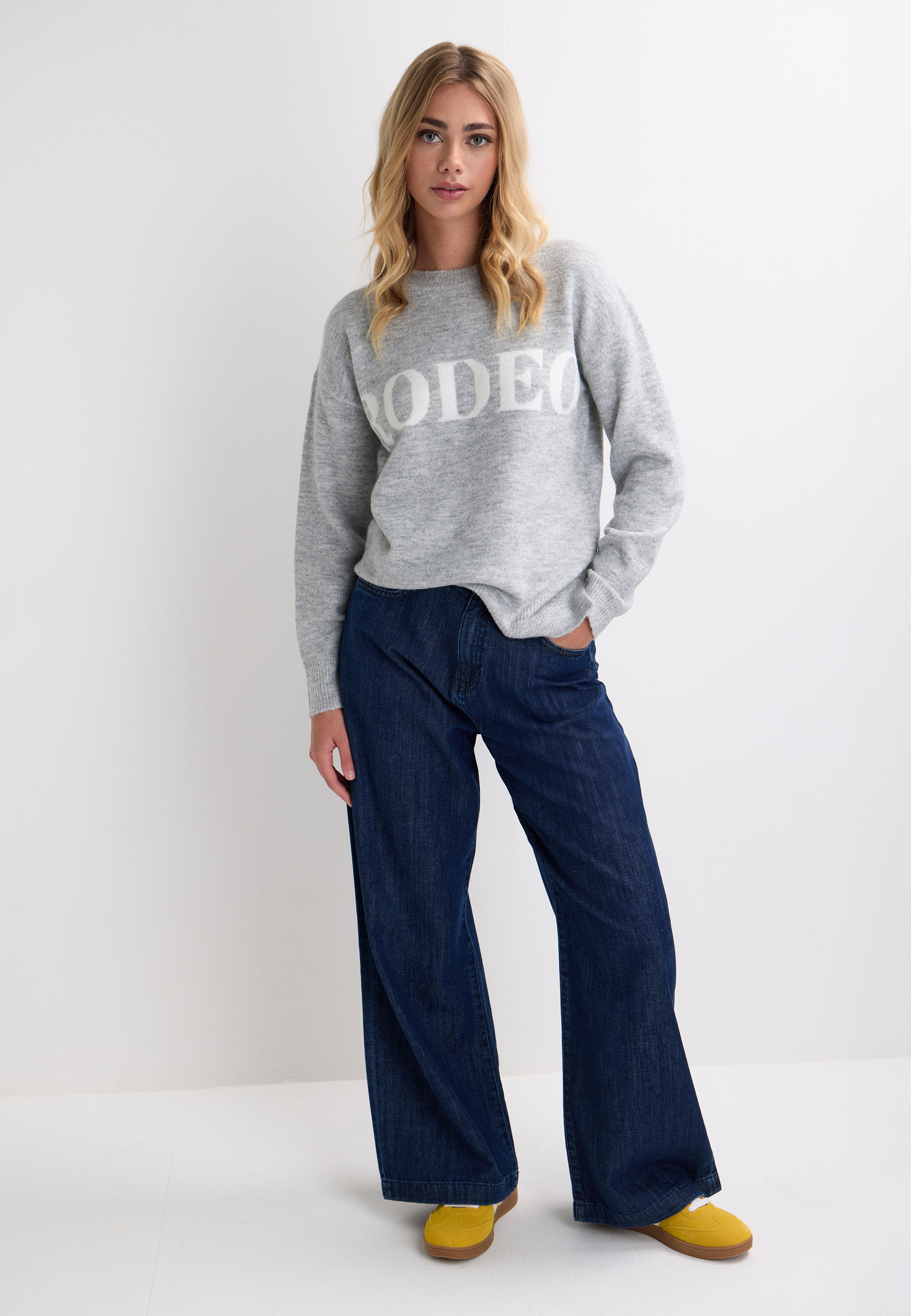 Womens Grey & White Rodeo Slogan Knitted Jumper