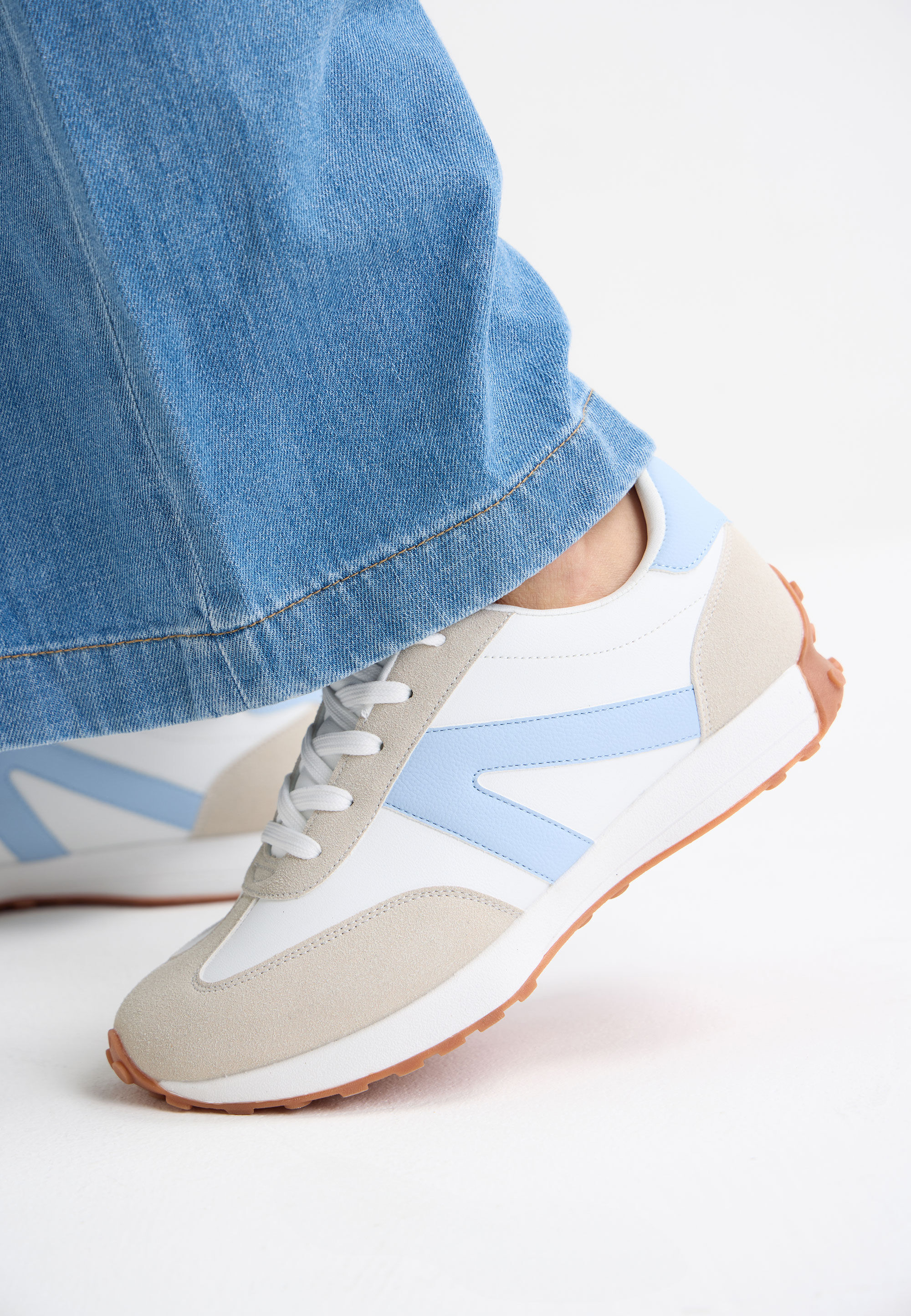 Womens White & Blue Fashion Retro Runner Trainers