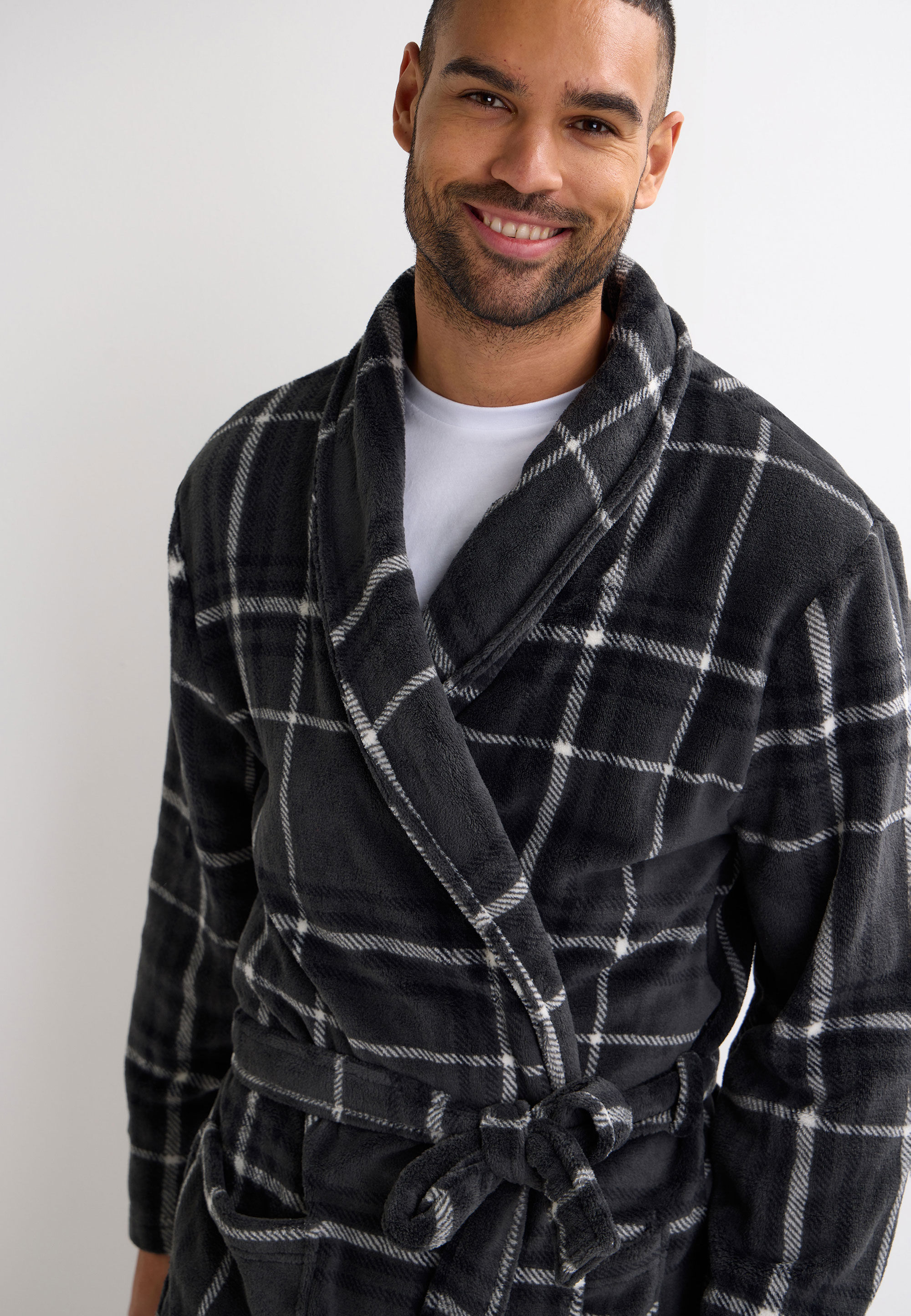 Mens Black Check Shawl Collar Dressing Gown