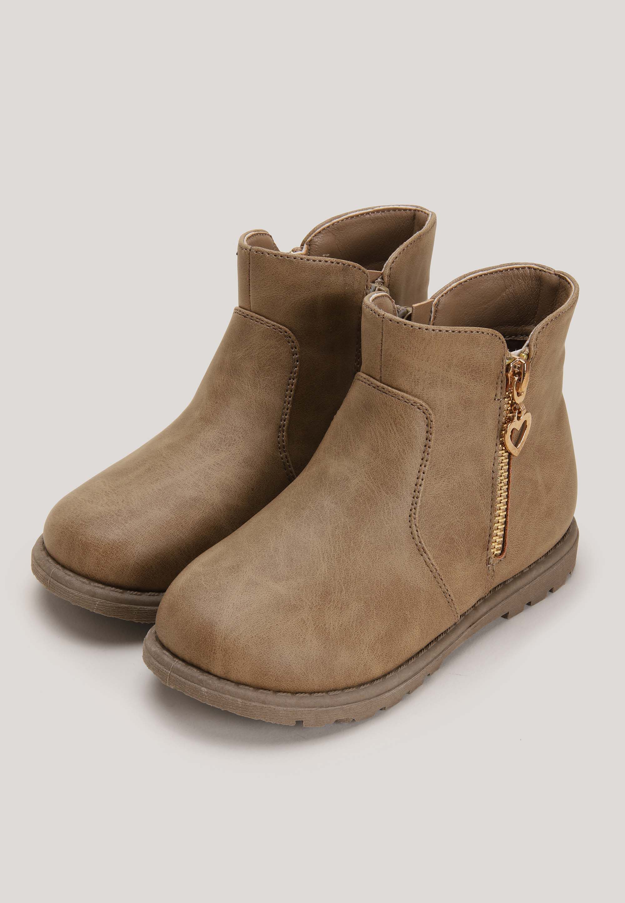 Younger Girls Tan Ankle Boot with Heart Charm
