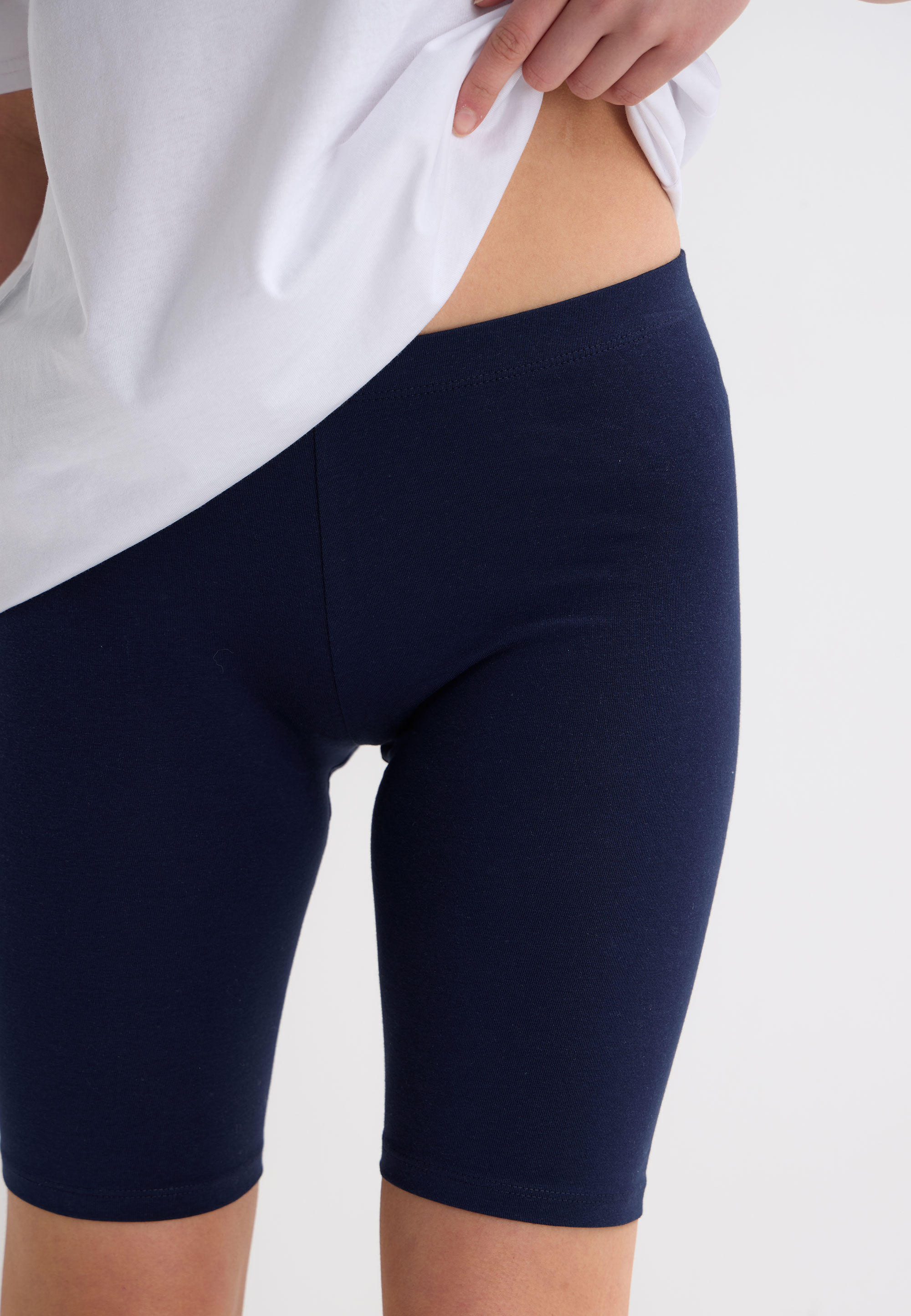 Younger Girls 2pk Navy & White Cycle Shorts