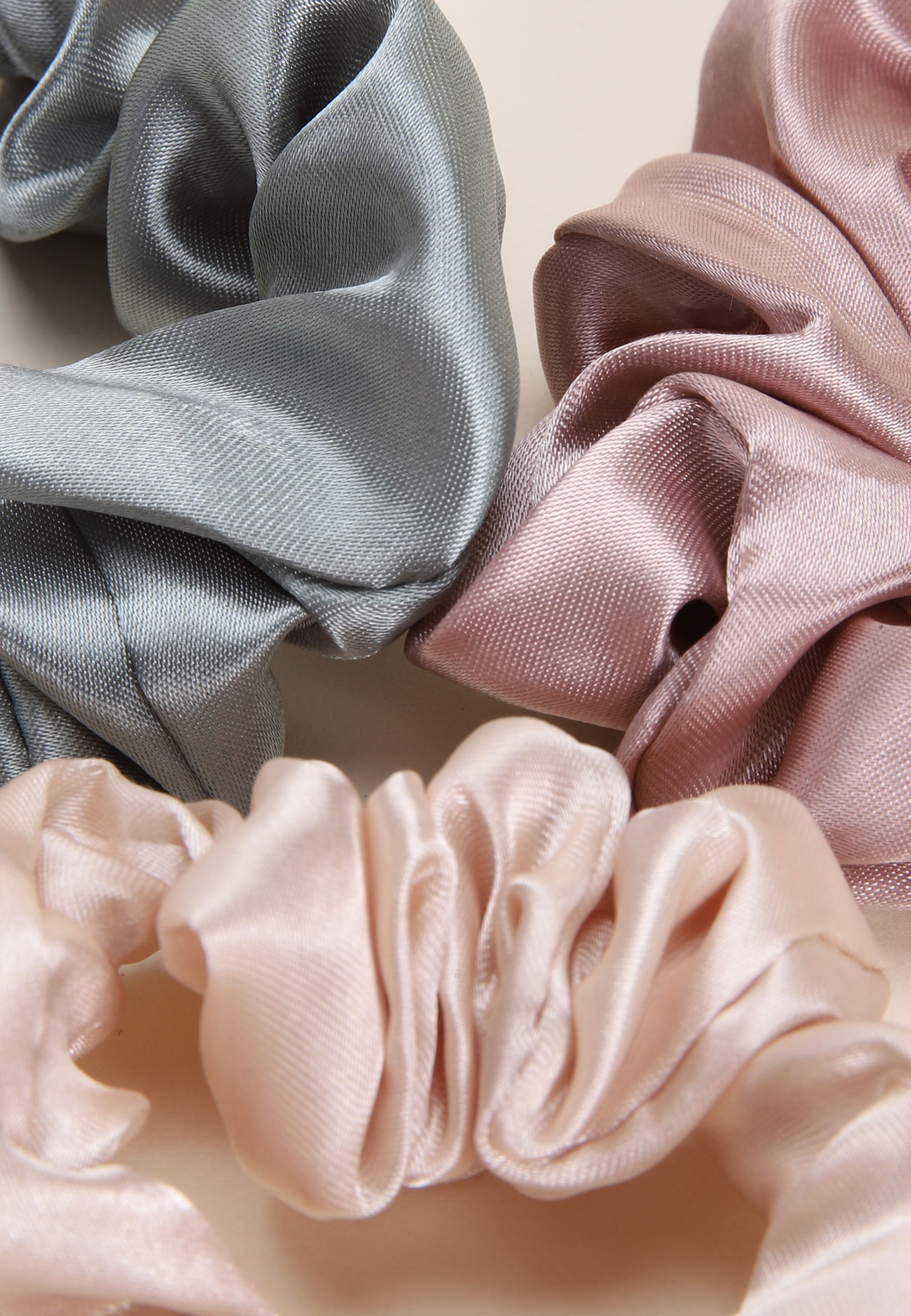 Womens 3pk Assorted Satin Scrunchies
