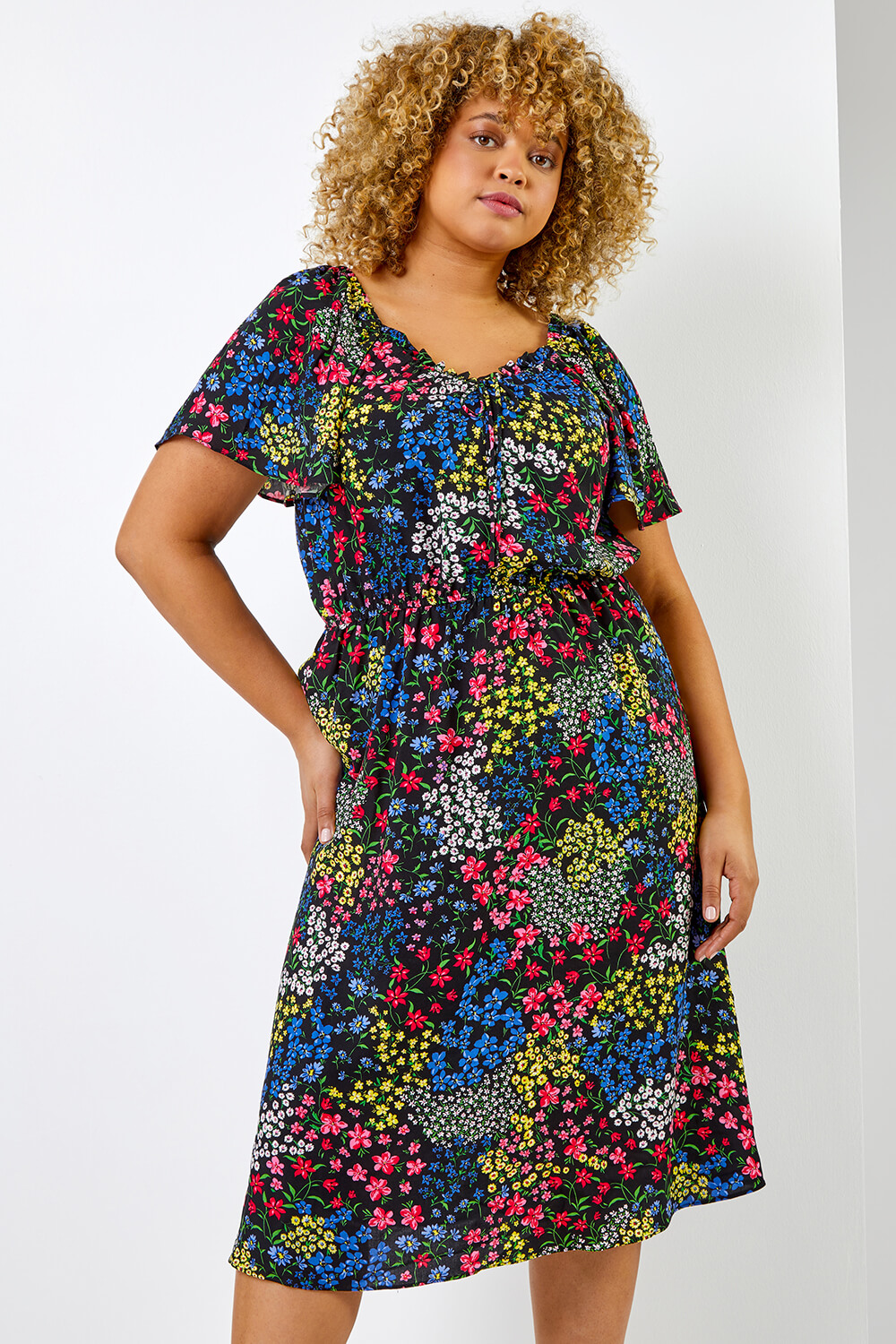 Black Curve Ditsy Floral Print Sweetheart Midi Dress