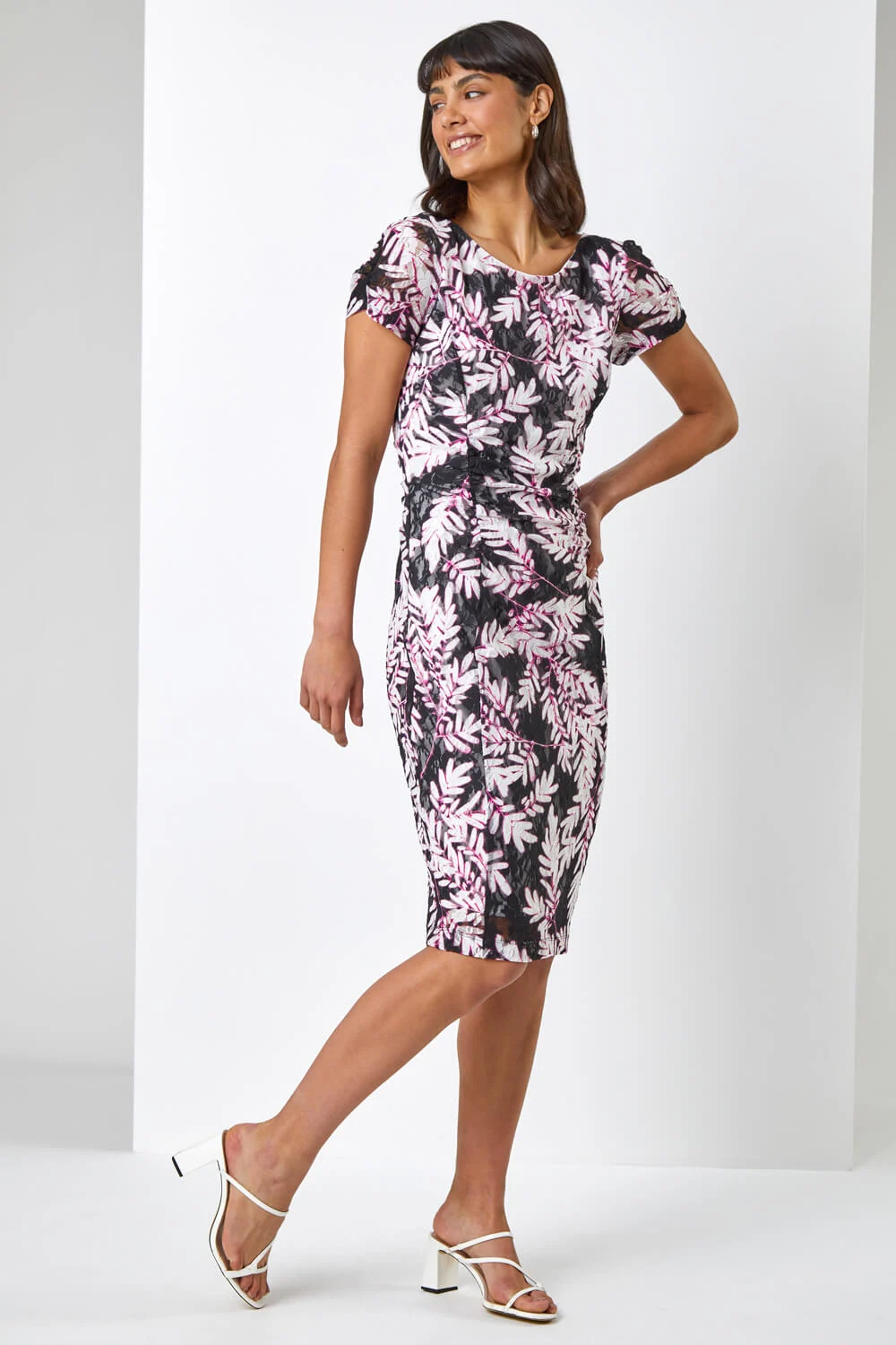 Black Leaf Print Ruched Lace Shift Dress