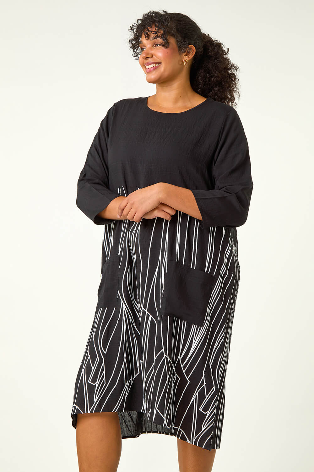 Black Curve Abstract Print Pocket Smock Dress