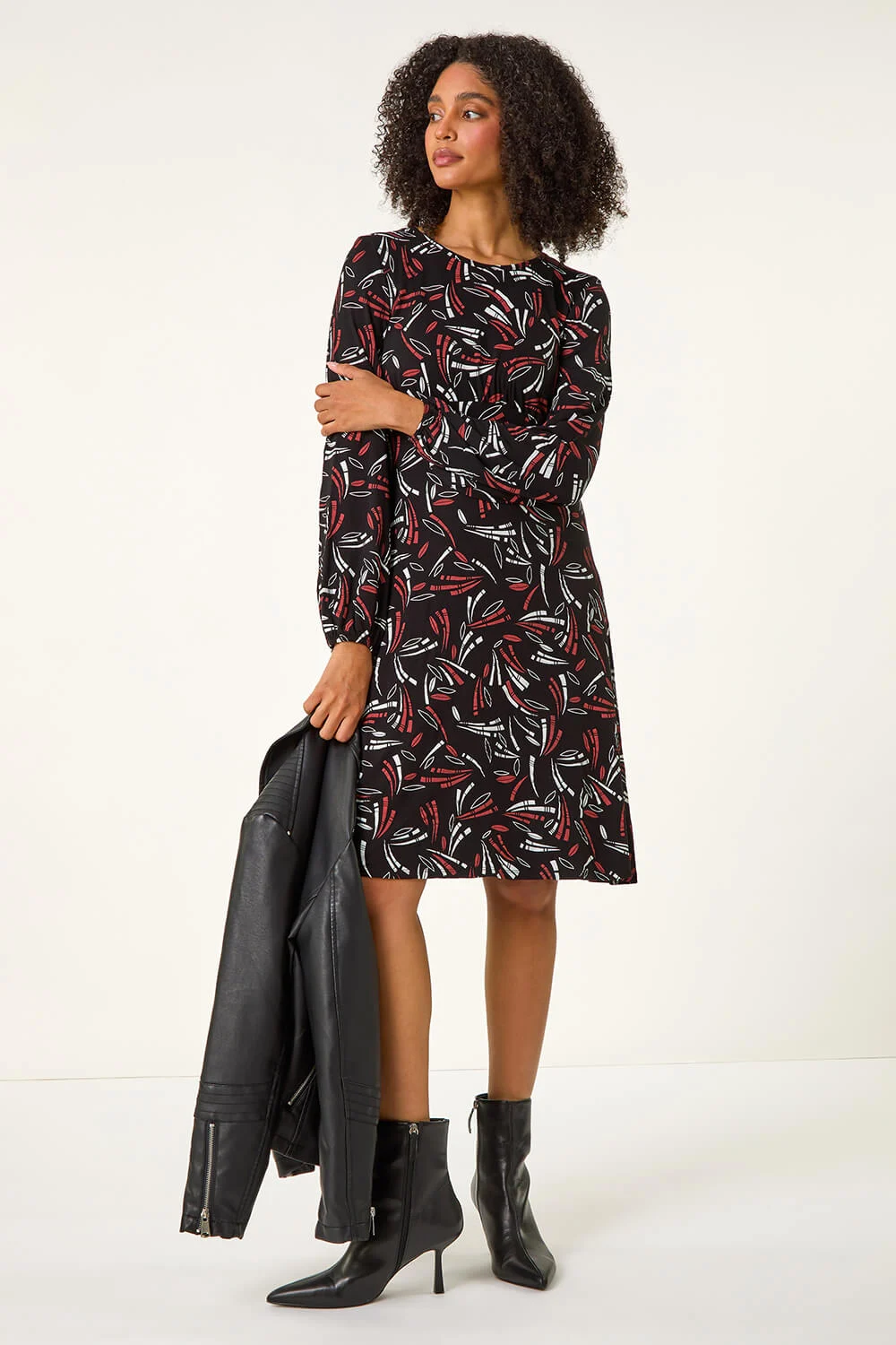 Black Abstract Print Gathered Stretch Dress