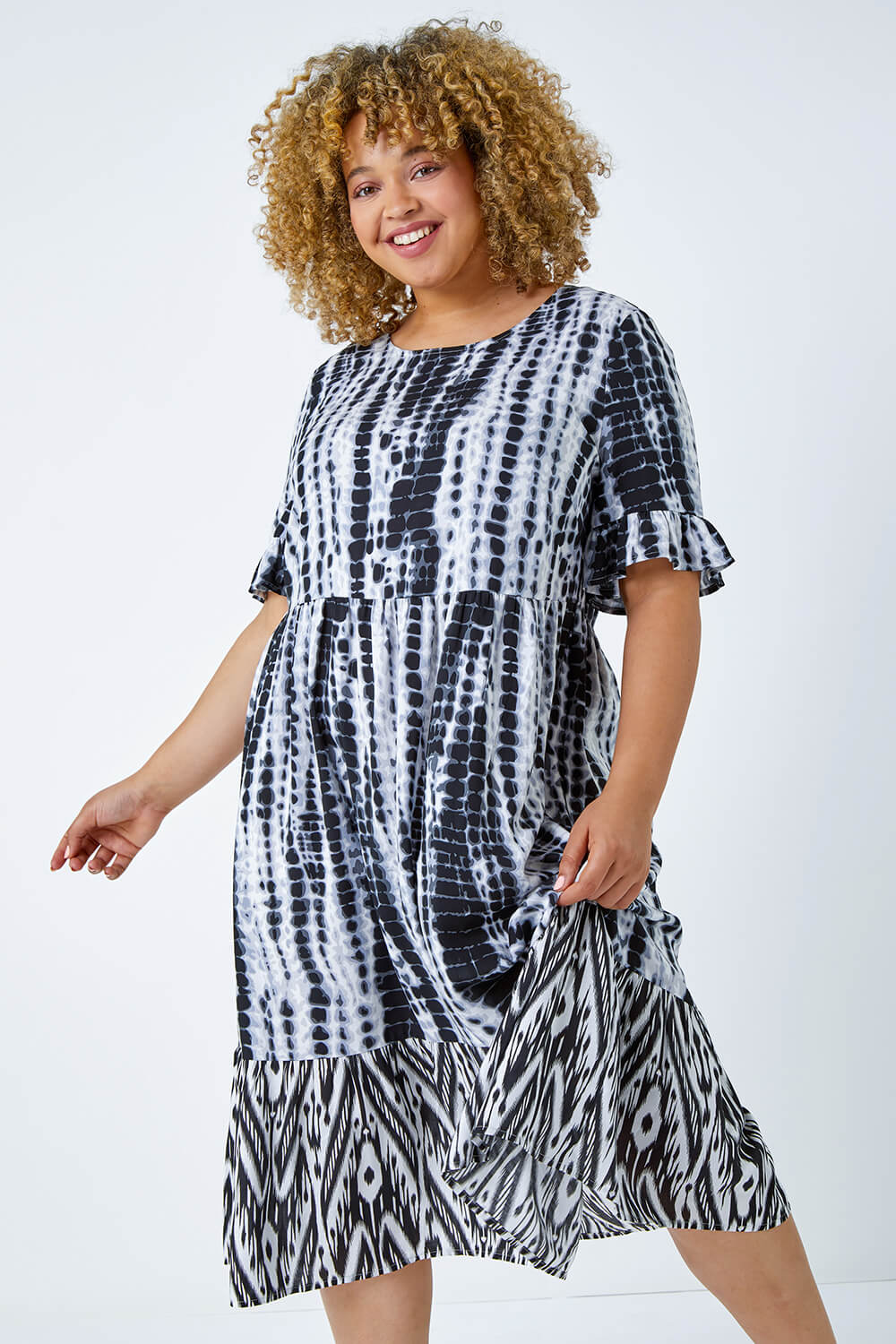 Black Curve Tie Dye Maxi Dress