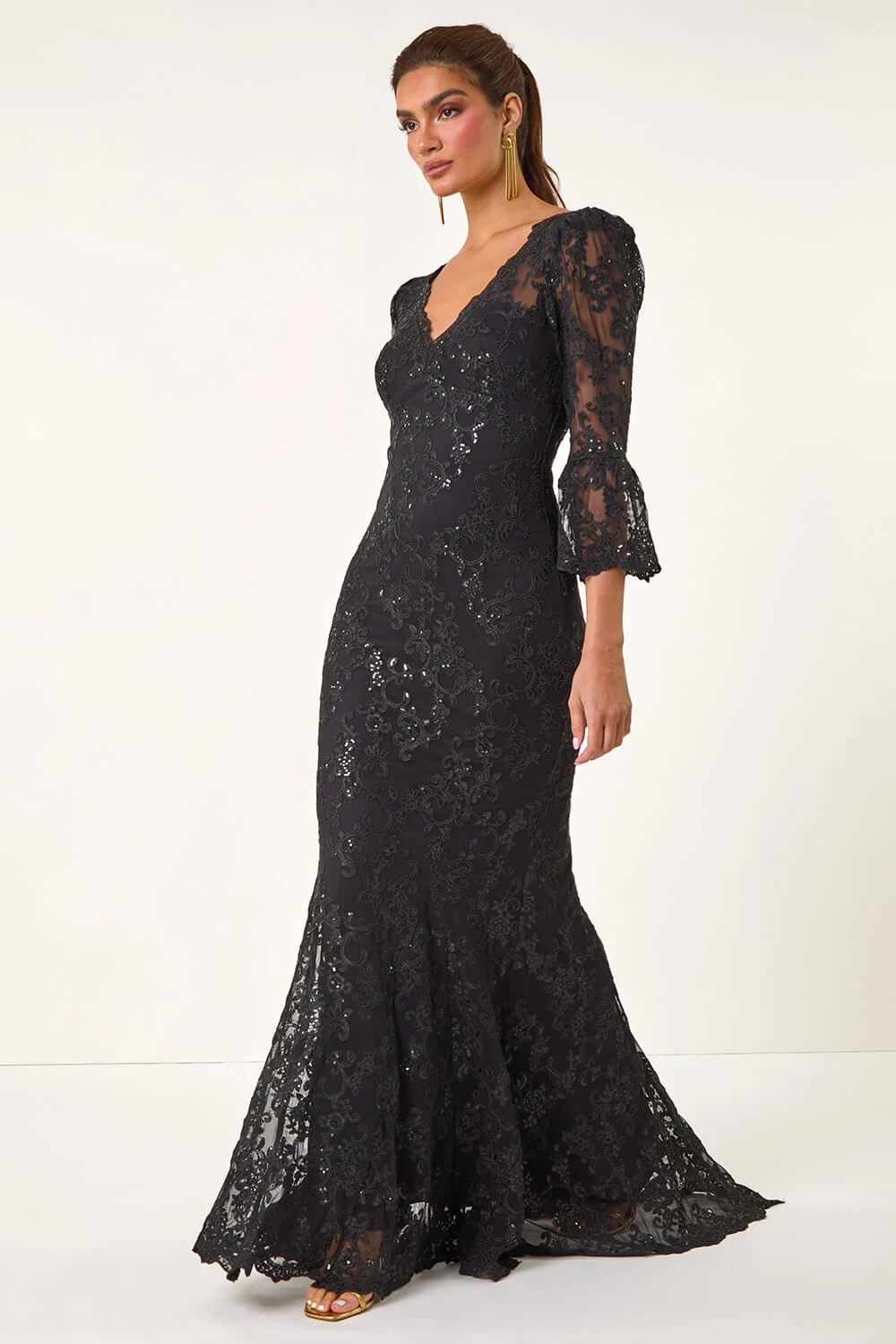 Black Lace Scallop V-Neck Bodycon Maxi Dress