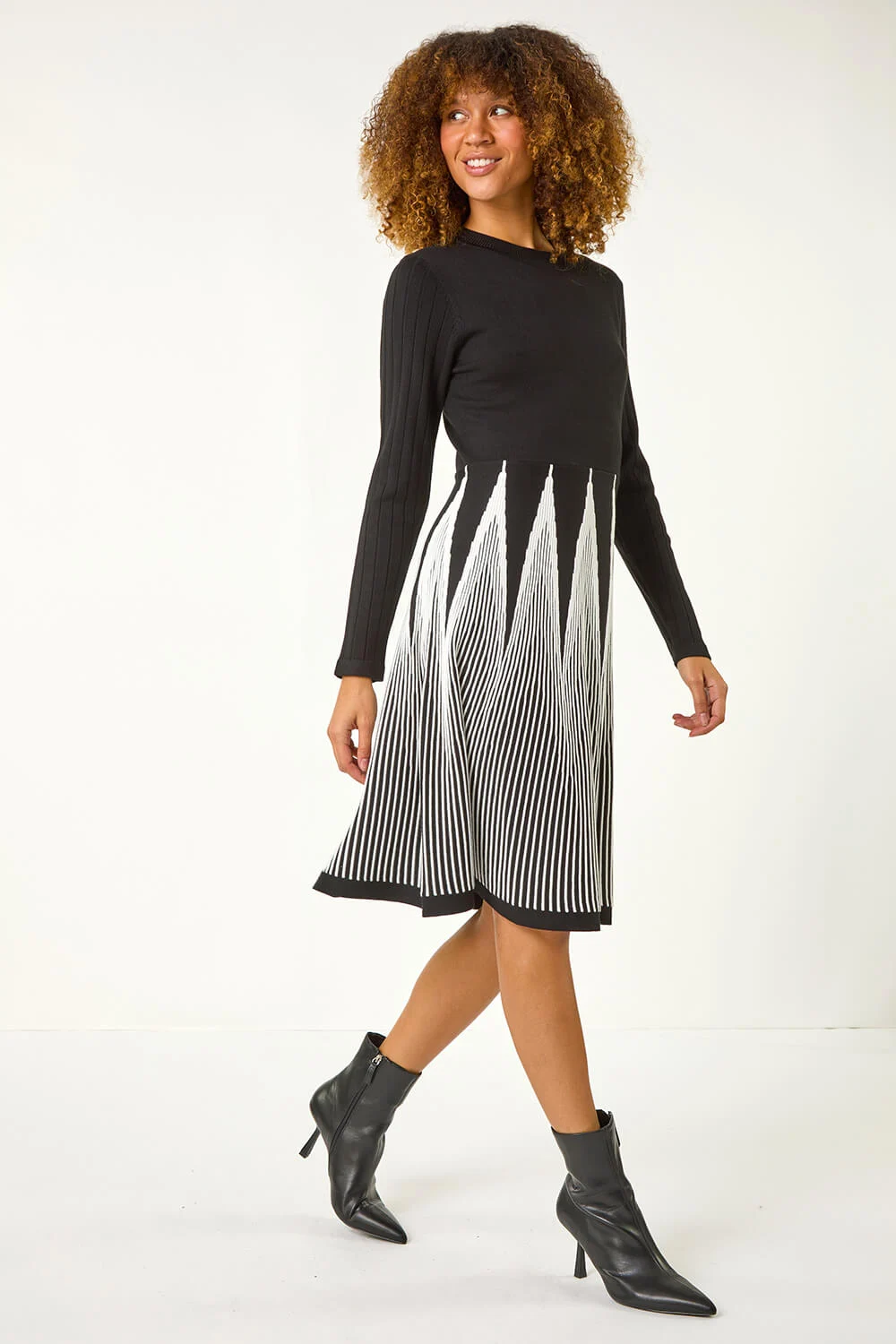 Black Contrast Pattern Knitted Dress