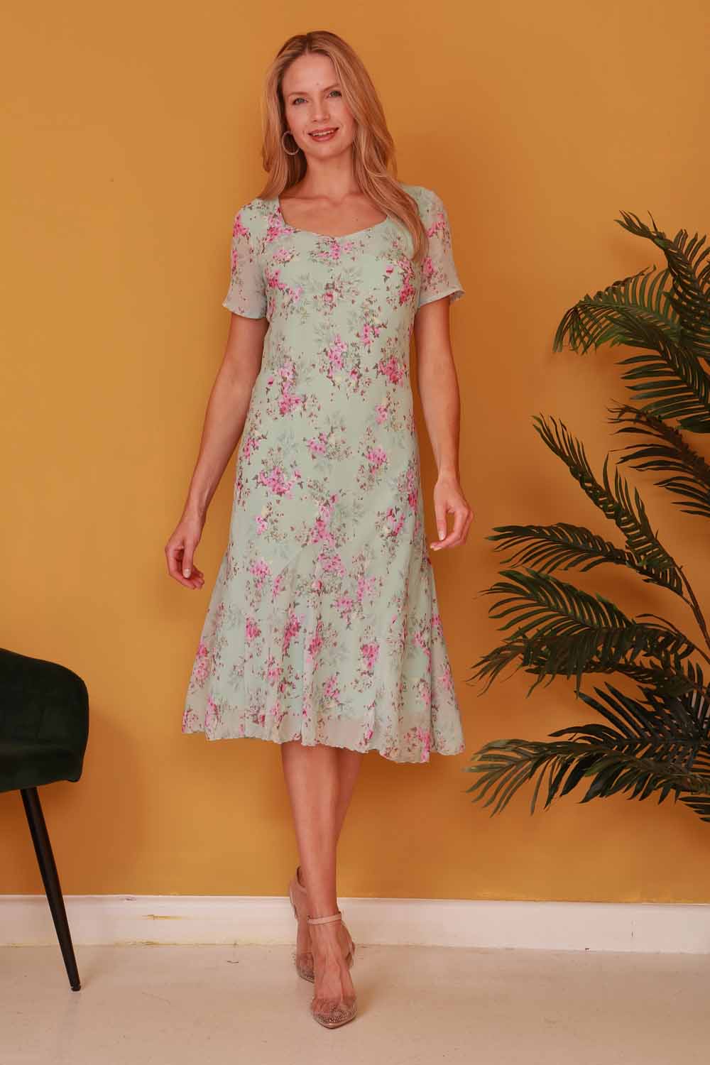Aqua Julianna Floral Print Bias Chiffon Dress