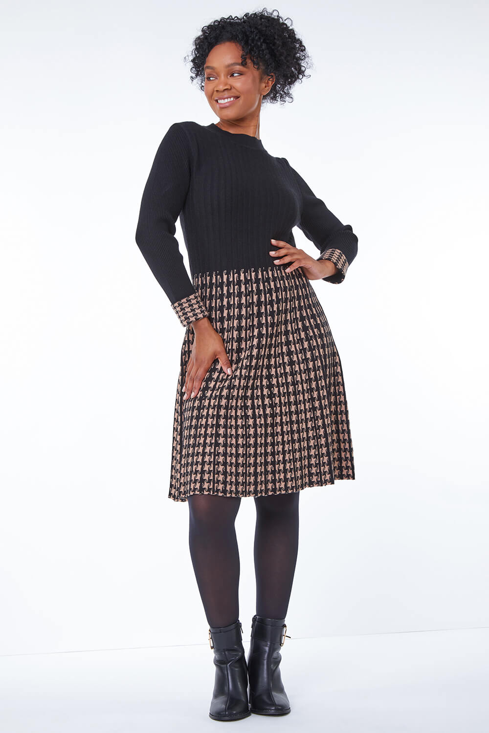 Black Petite Contrast Knitted Skater Jumper Dress