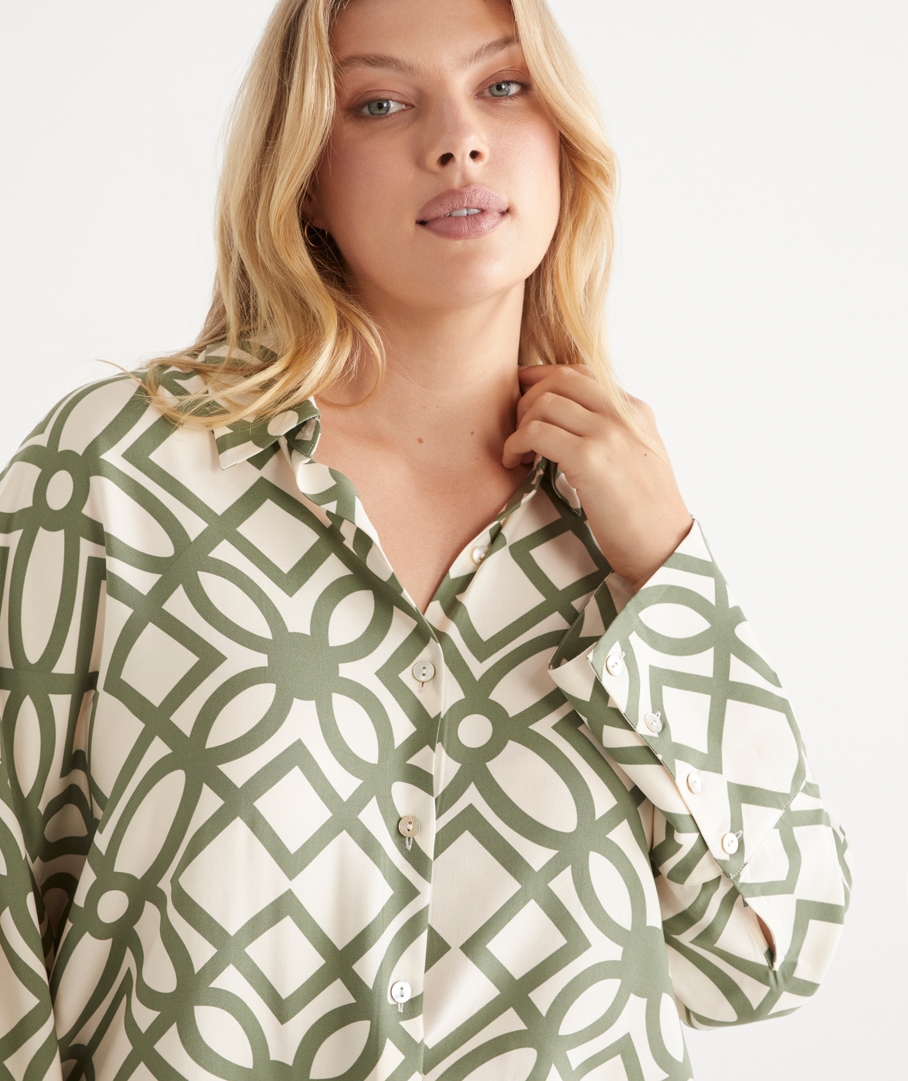 Long Sleeve Geometric Print Shirt