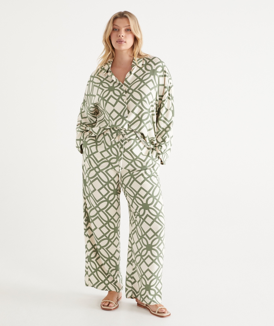 Geometric Print Straight Leg Pant