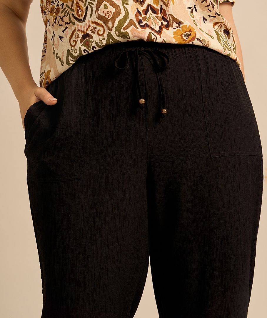 Textured Relaxed Pant
