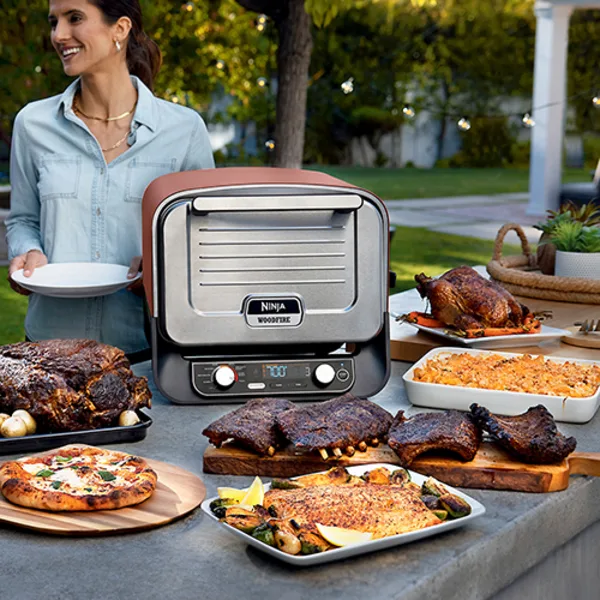 Ninja Woodfire™ 8-in-1 Outdoor Oven
