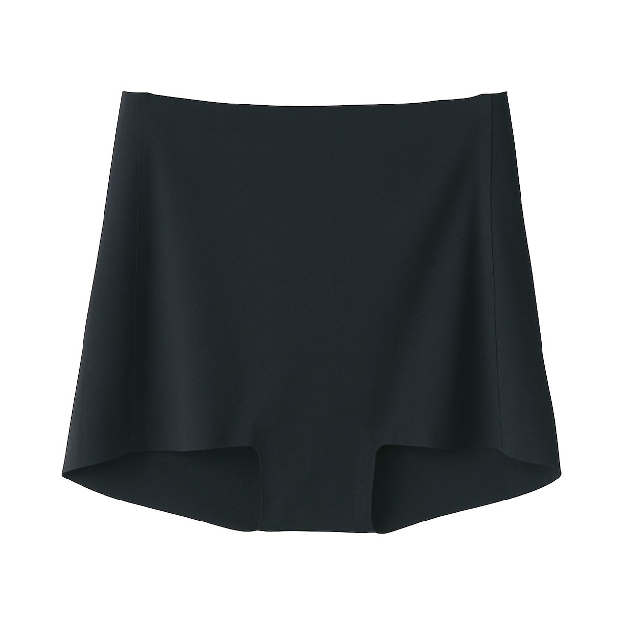 Women's Complete Seamless Mid Rise Shorts.