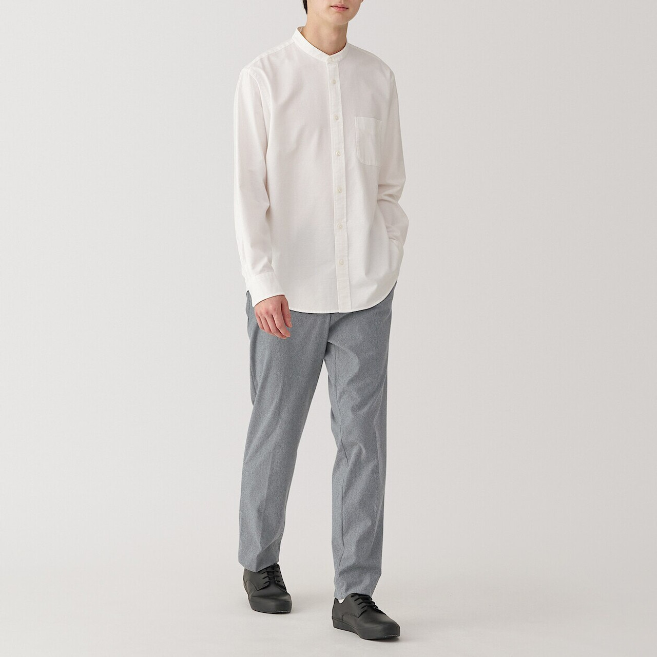 Men's Stretch Fit Pleated Trousers