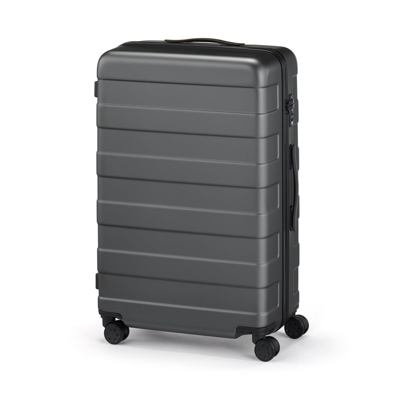 Medium Hard Shell Suitcase ‐ 75 L 19556