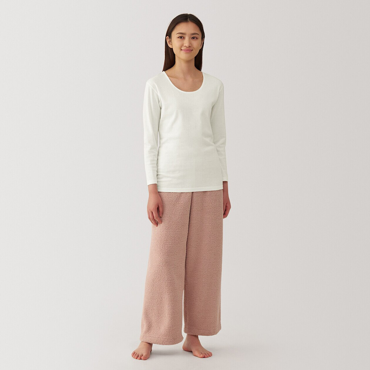 Women's Thick Cotton U Neck Long Sleeve T‐shirt