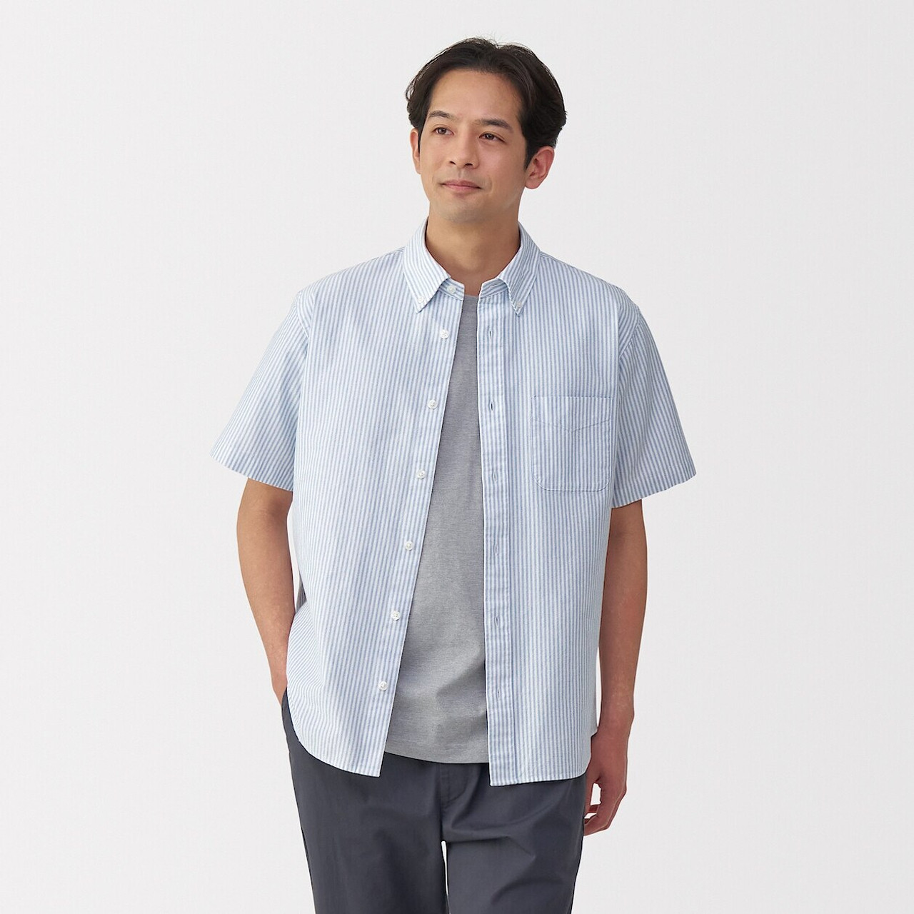 Men's Washed Oxford Button Down Short Sleeve Shirt...