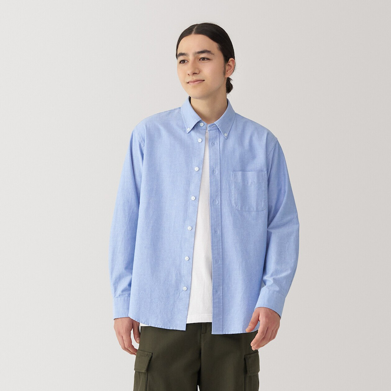 Men's Washed Oxford Button Down Long Sleeve Shirt.