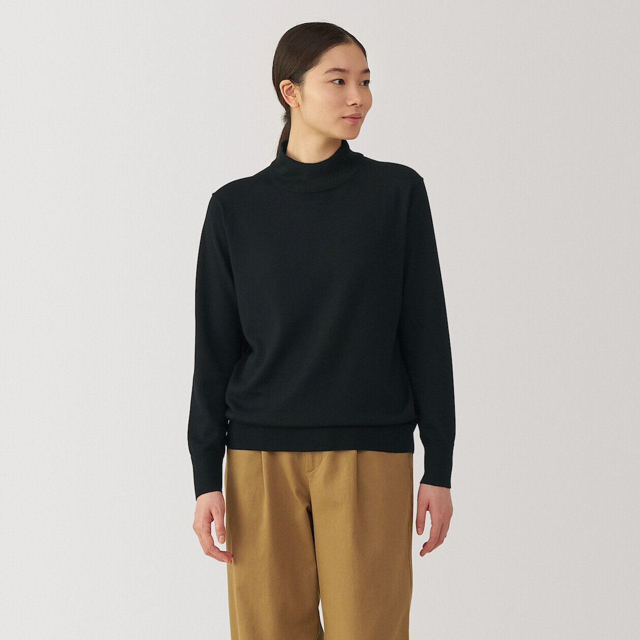 Women's Fine Knit Wool Mock Neck Jumper