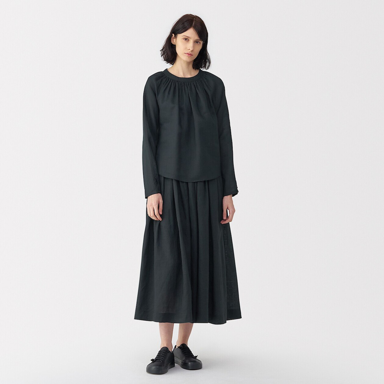 Women's Ramie Gathered Blouse