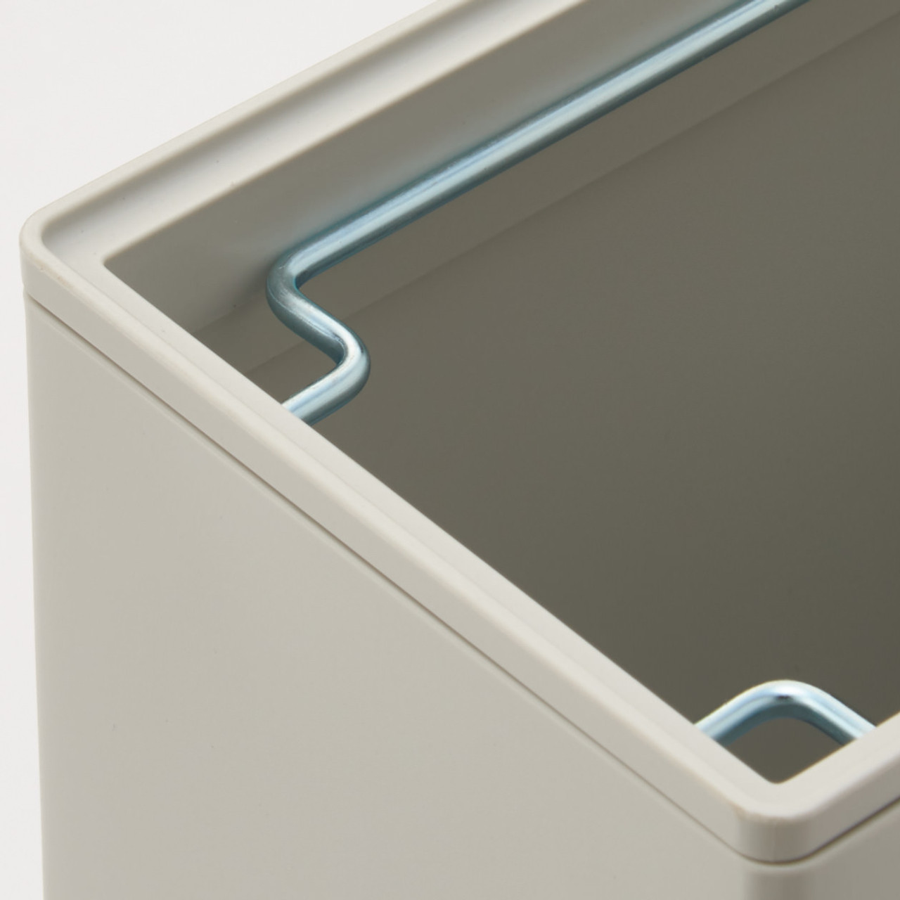 PP Dust Bin ‐ Square 3L