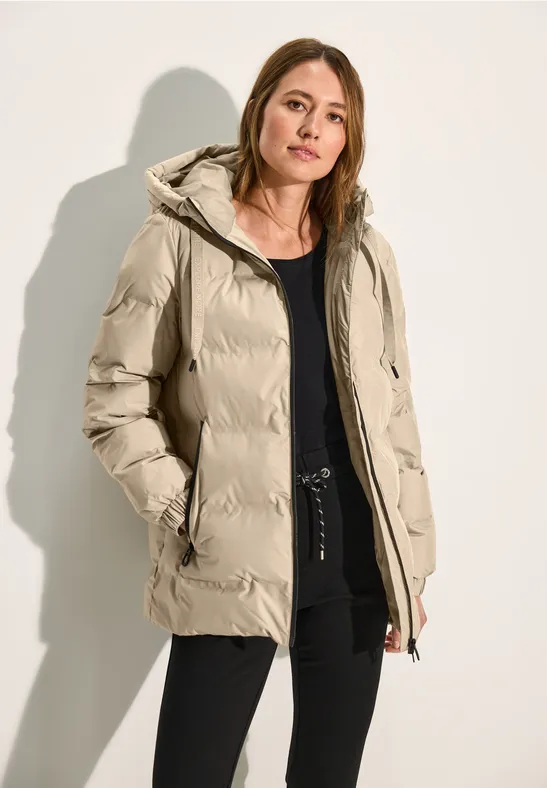 Gefütterte Jacke