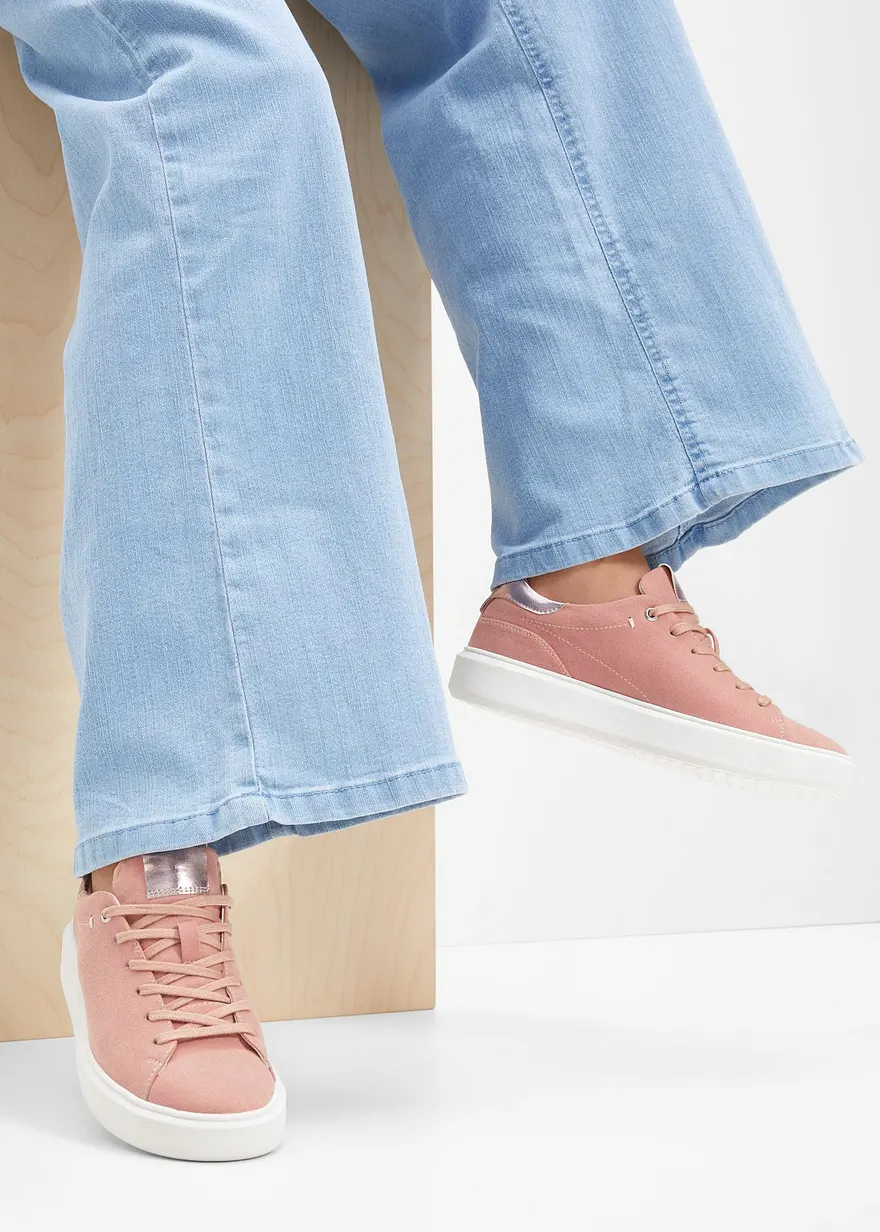 Sneaker