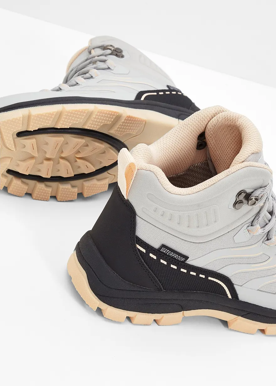 Trekking Boot