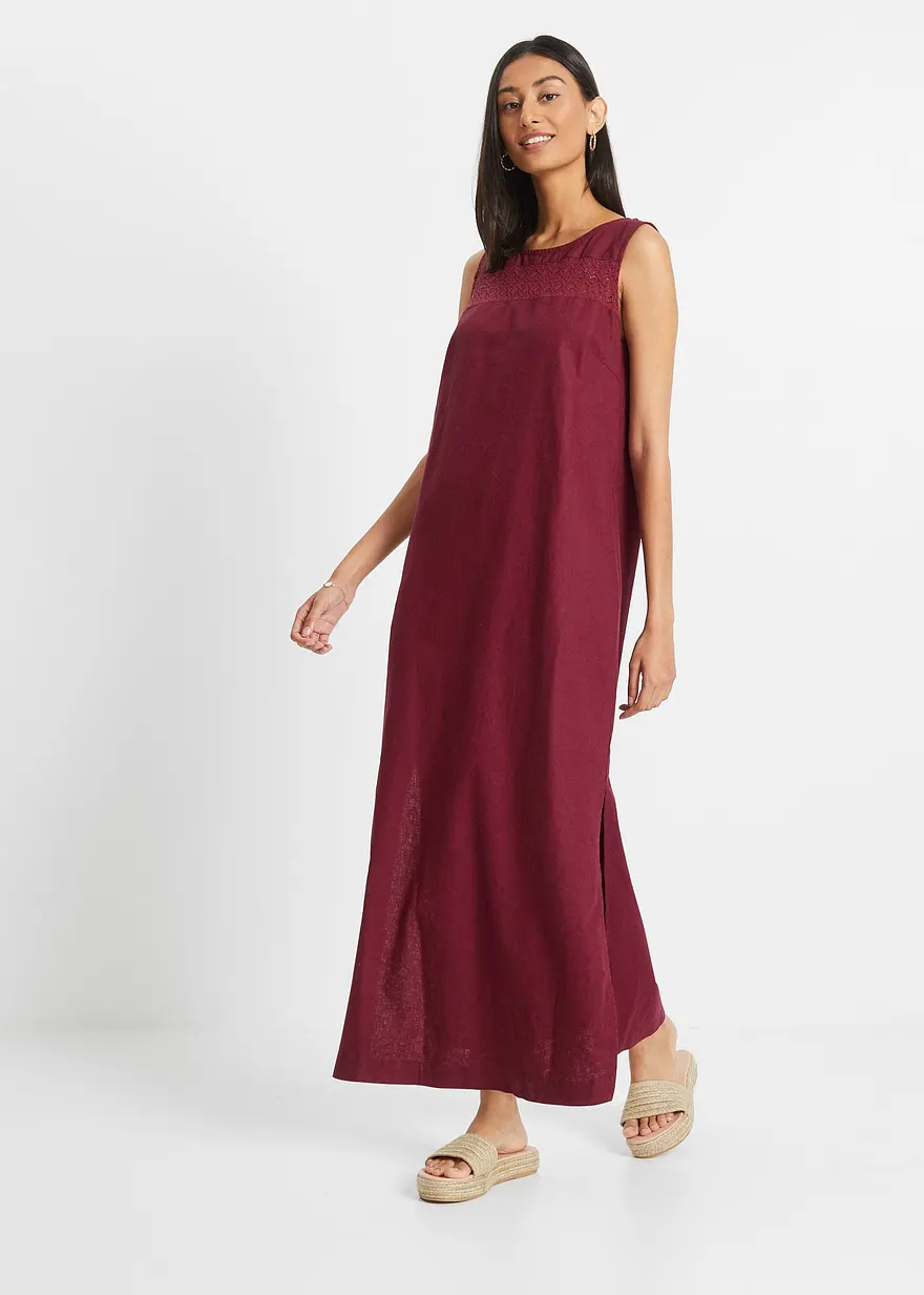 Maxi-Kleid mit Leinen, Lochmuster am Ausschnitt und Seitenschlitz